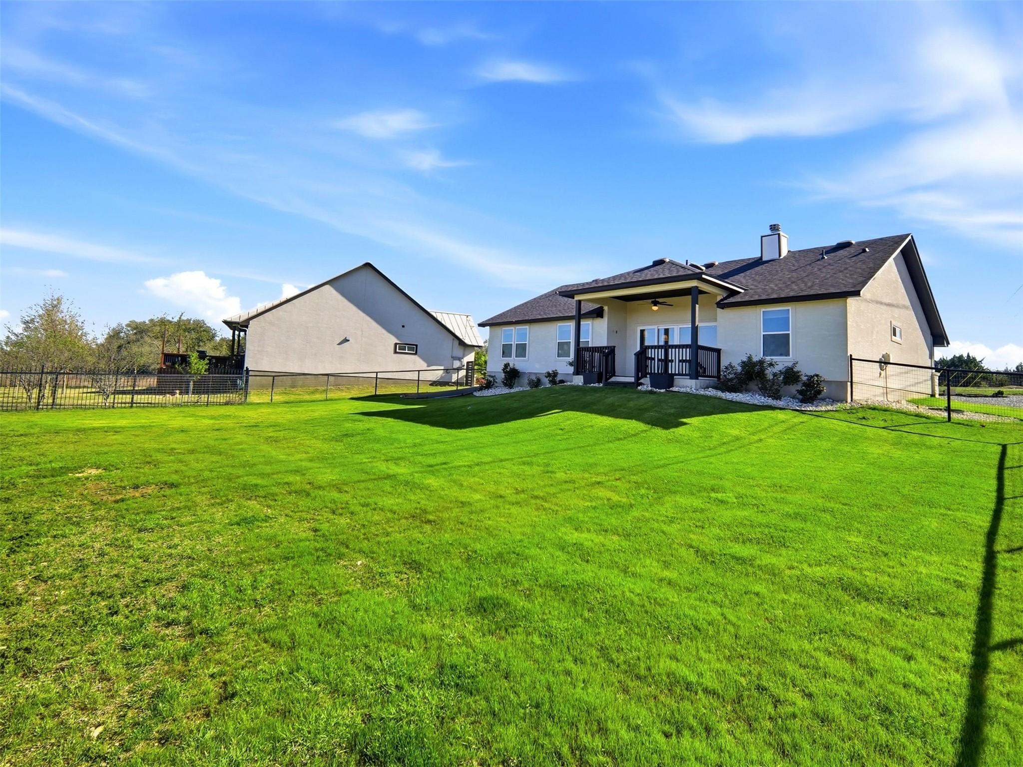 101 N Jerry Gray, Blanco, TX 78606