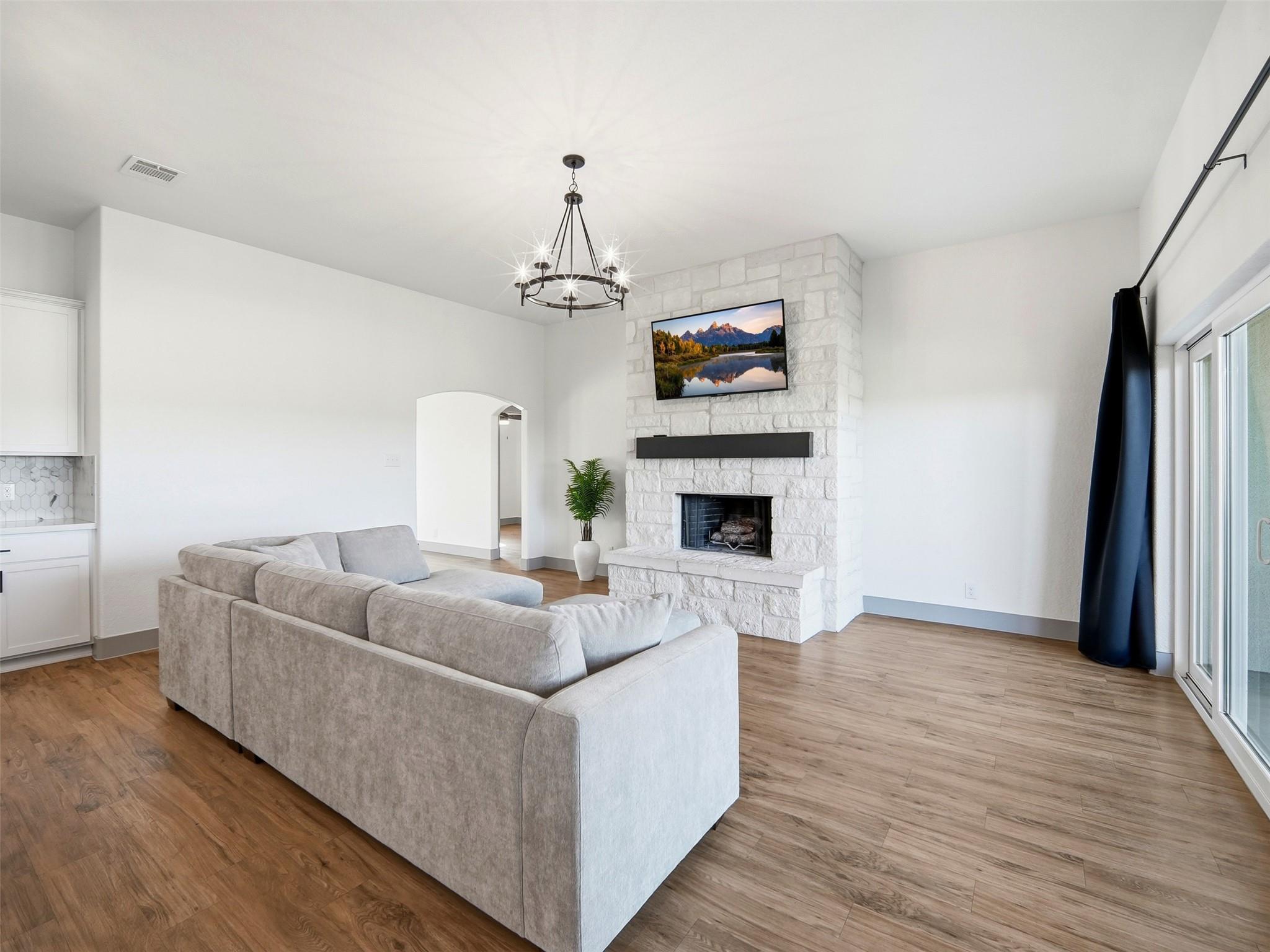 101 N Jerry Gray, Blanco, TX 78606