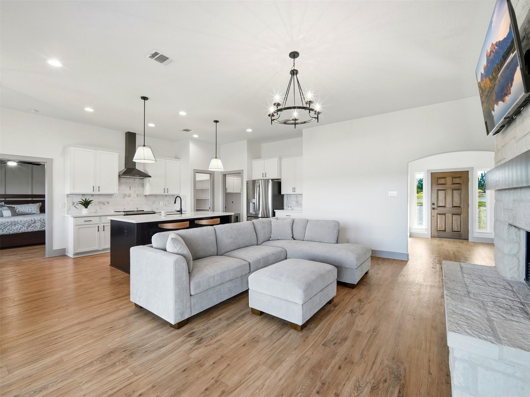 101 N Jerry Gray, Blanco, TX 78606