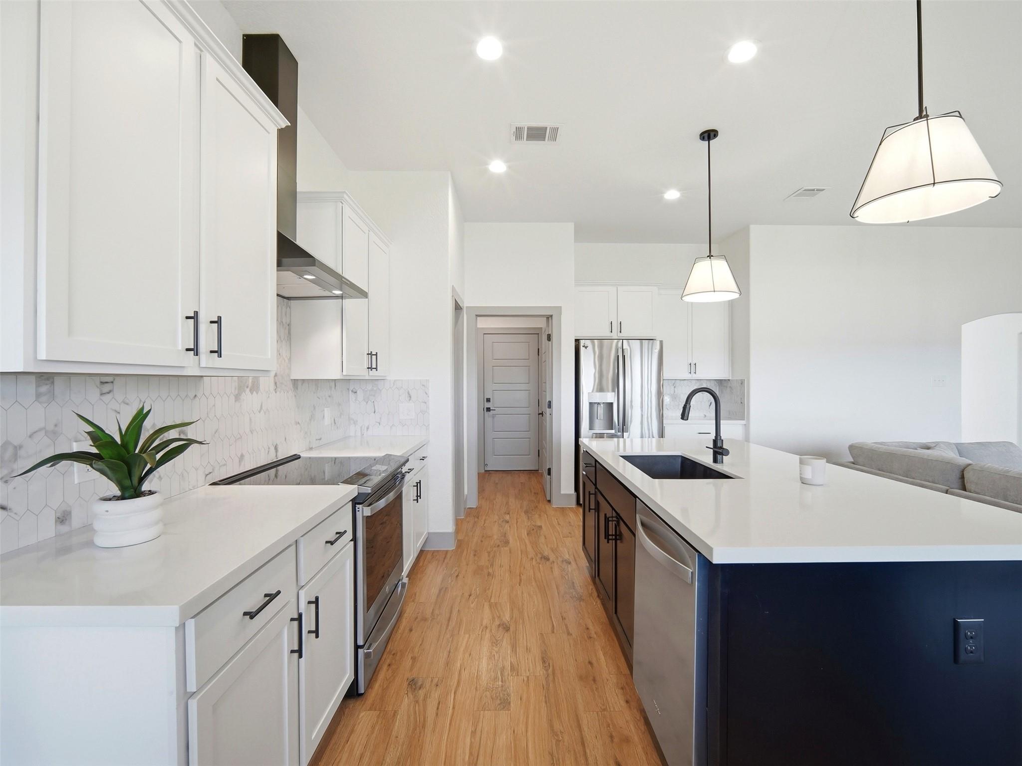 101 N Jerry Gray, Blanco, TX 78606