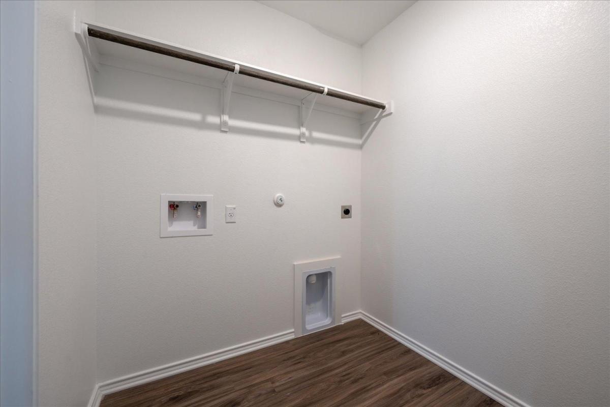 404 Escondido Cir, San Marcos, TX 78666