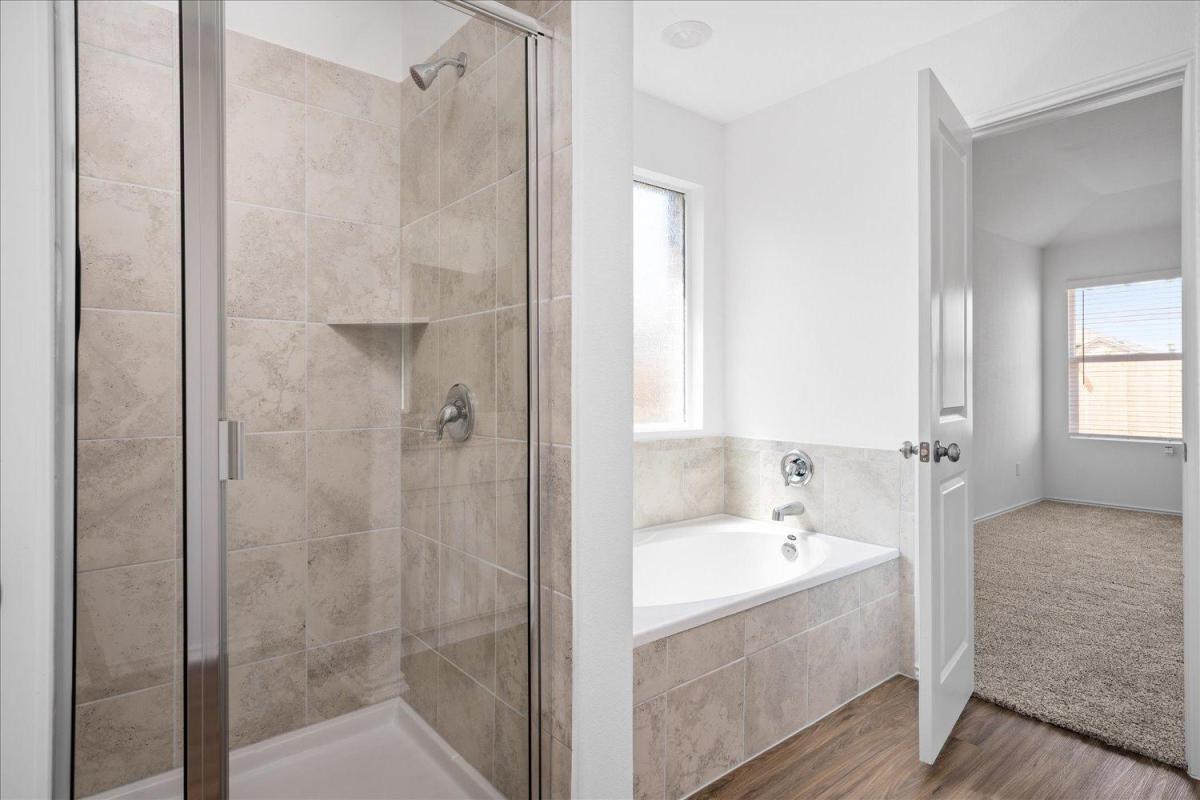 404 Escondido Cir, San Marcos, TX 78666