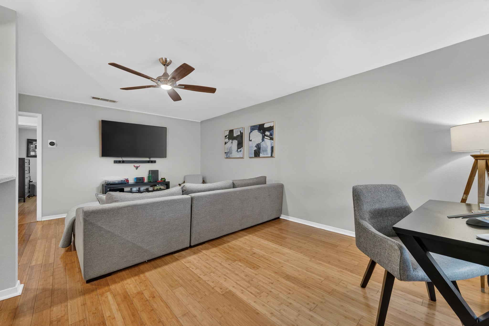 1240 Barton Hills Dr # 206, Austin, TX 78704