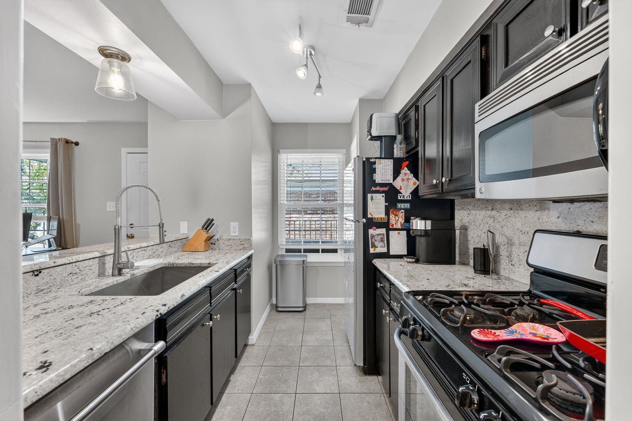 1240 Barton Hills Dr # 206, Austin, TX 78704