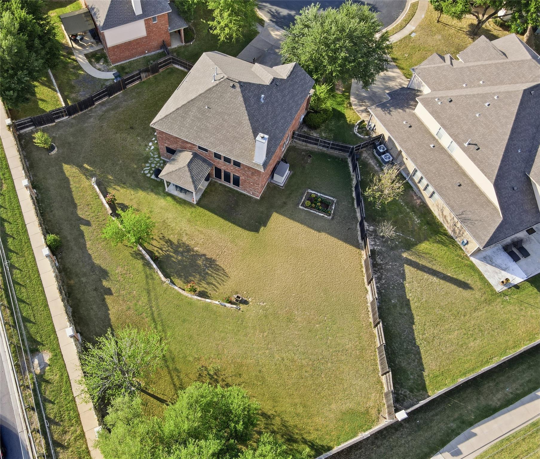 2215 Heritage Well Ln, Pflugerville, TX 78660