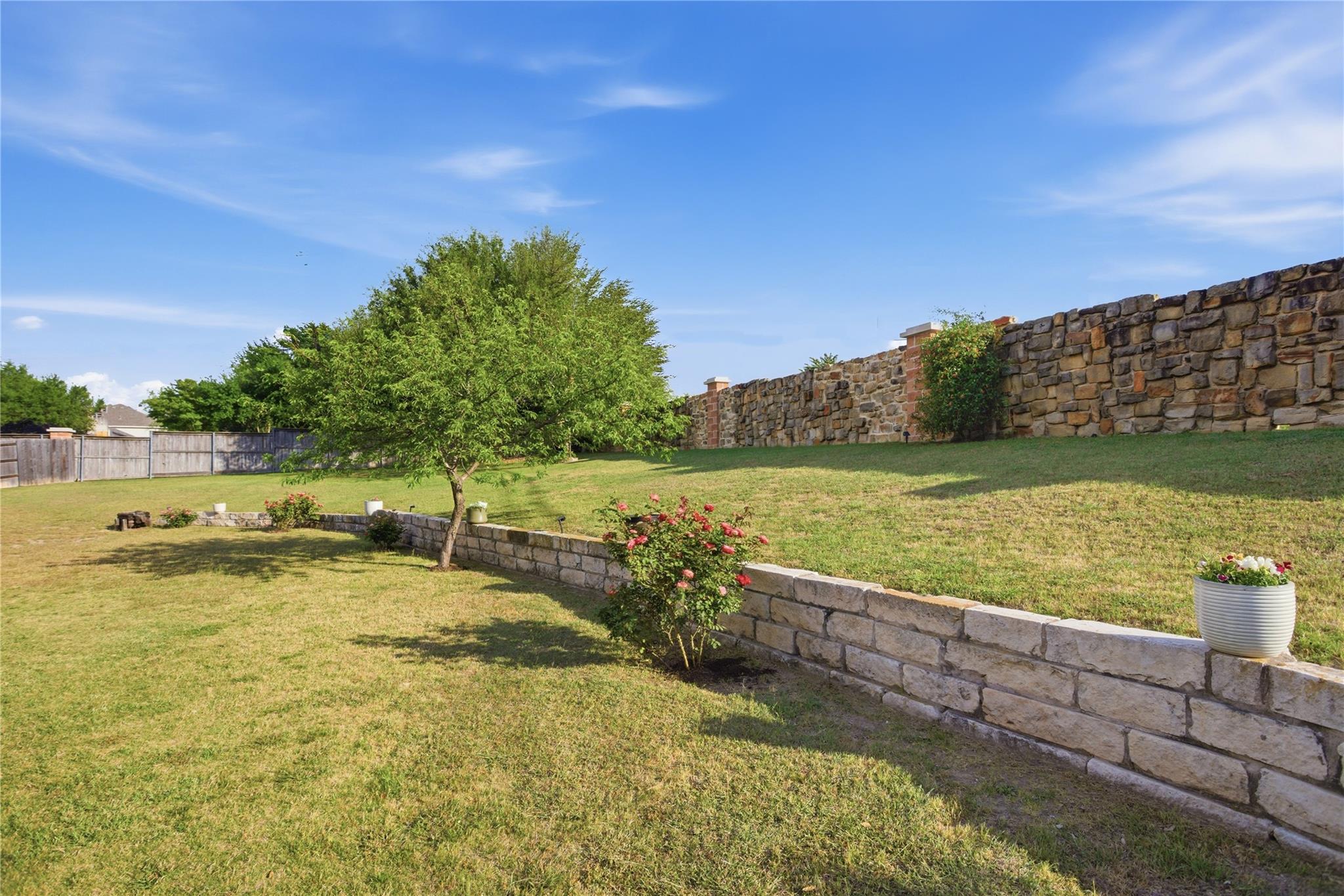 2215 Heritage Well Ln, Pflugerville, TX 78660