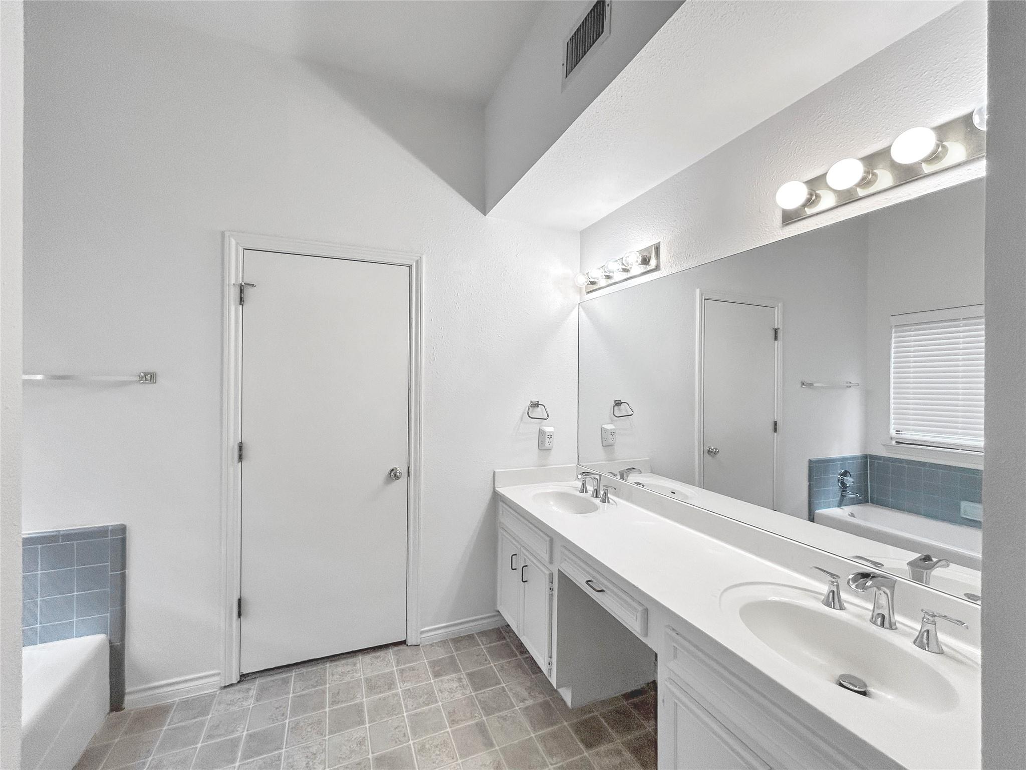 5717 Taylor Draper Cv, Austin, TX 78759