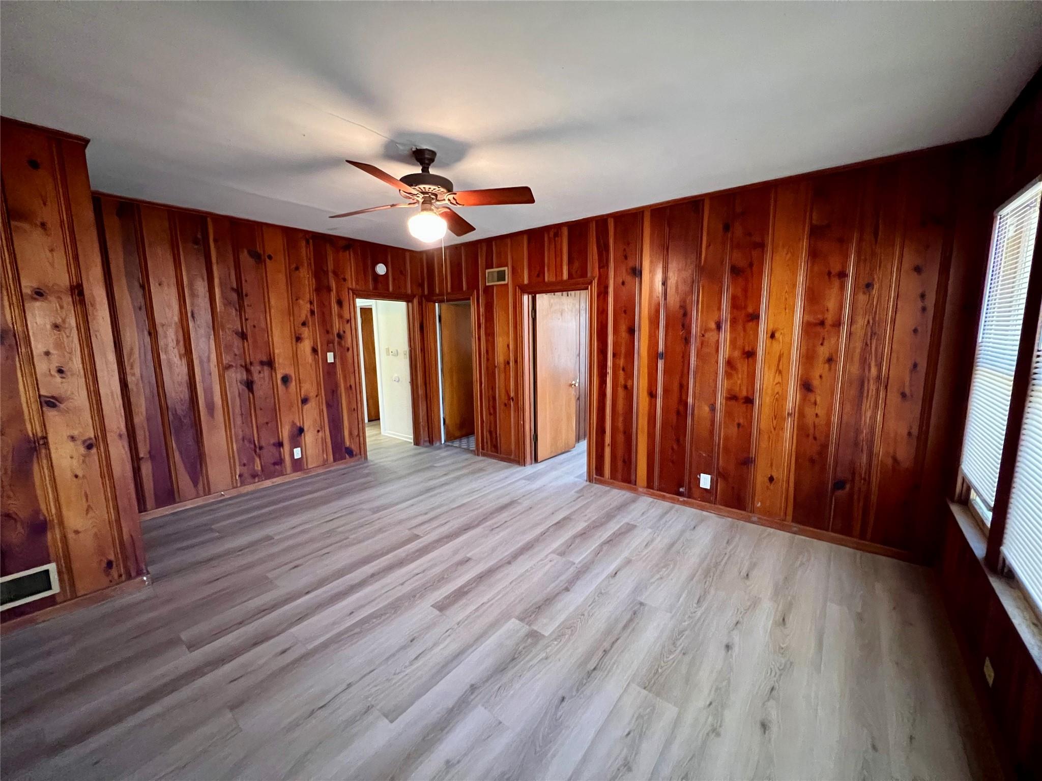 302 Park Ln, Austin, TX 78704