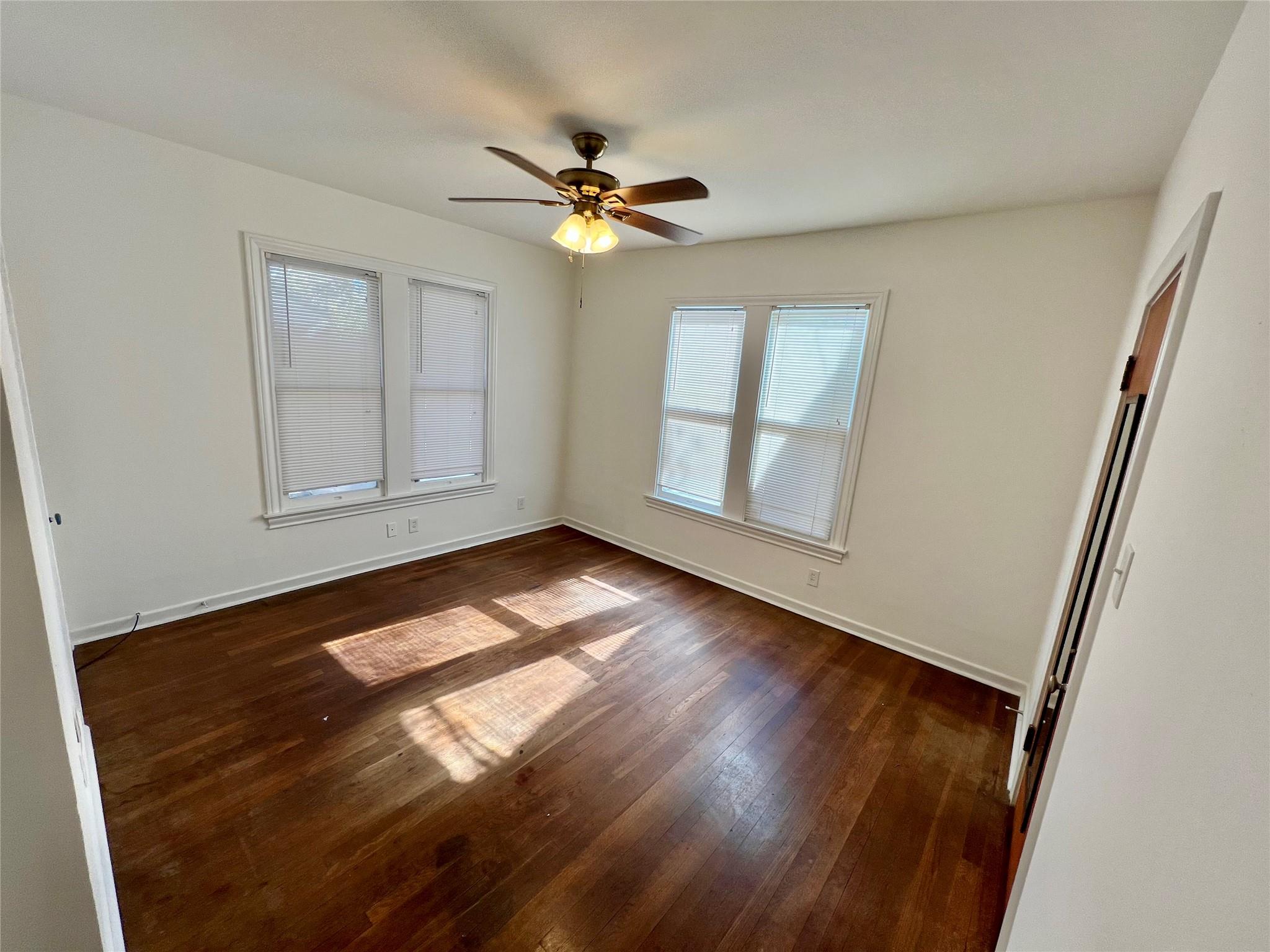 302 Park Ln, Austin, TX 78704