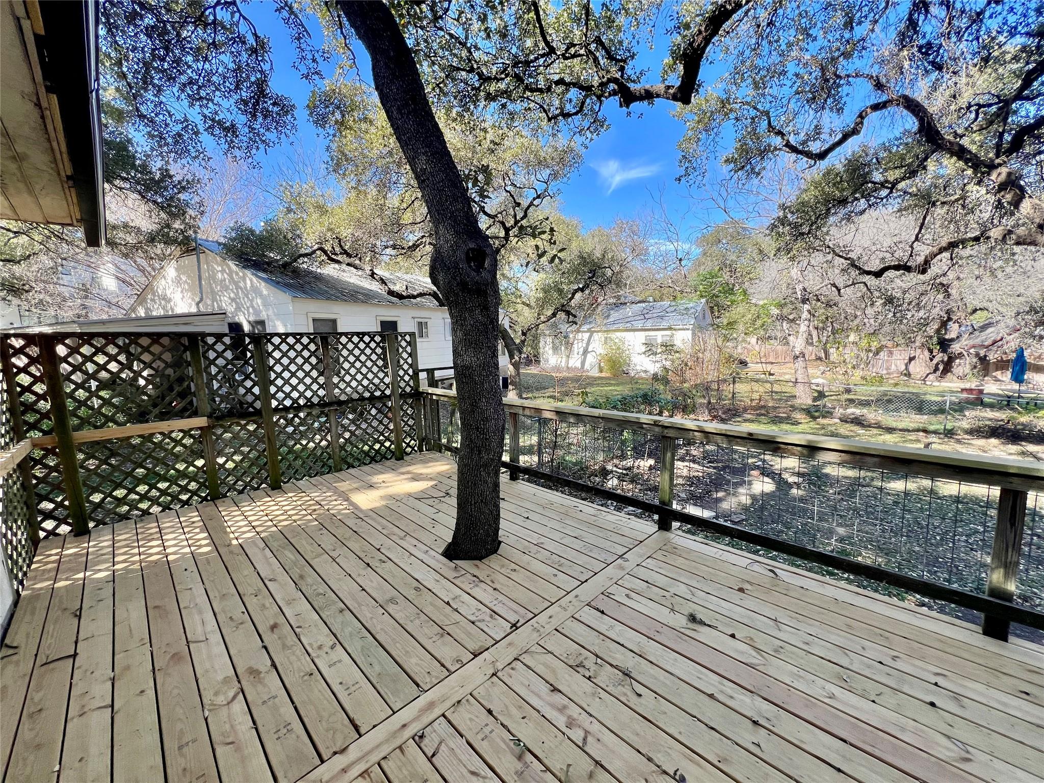 302 Park Ln, Austin, TX 78704