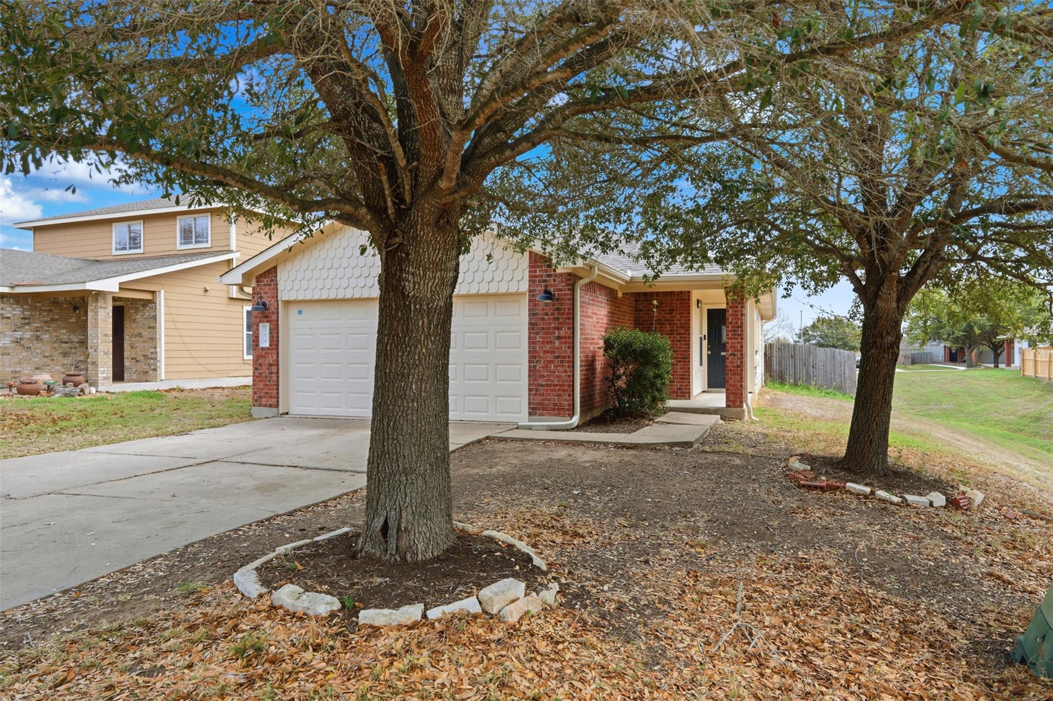 164 Opal Lake Dr, Kyle, TX 78640