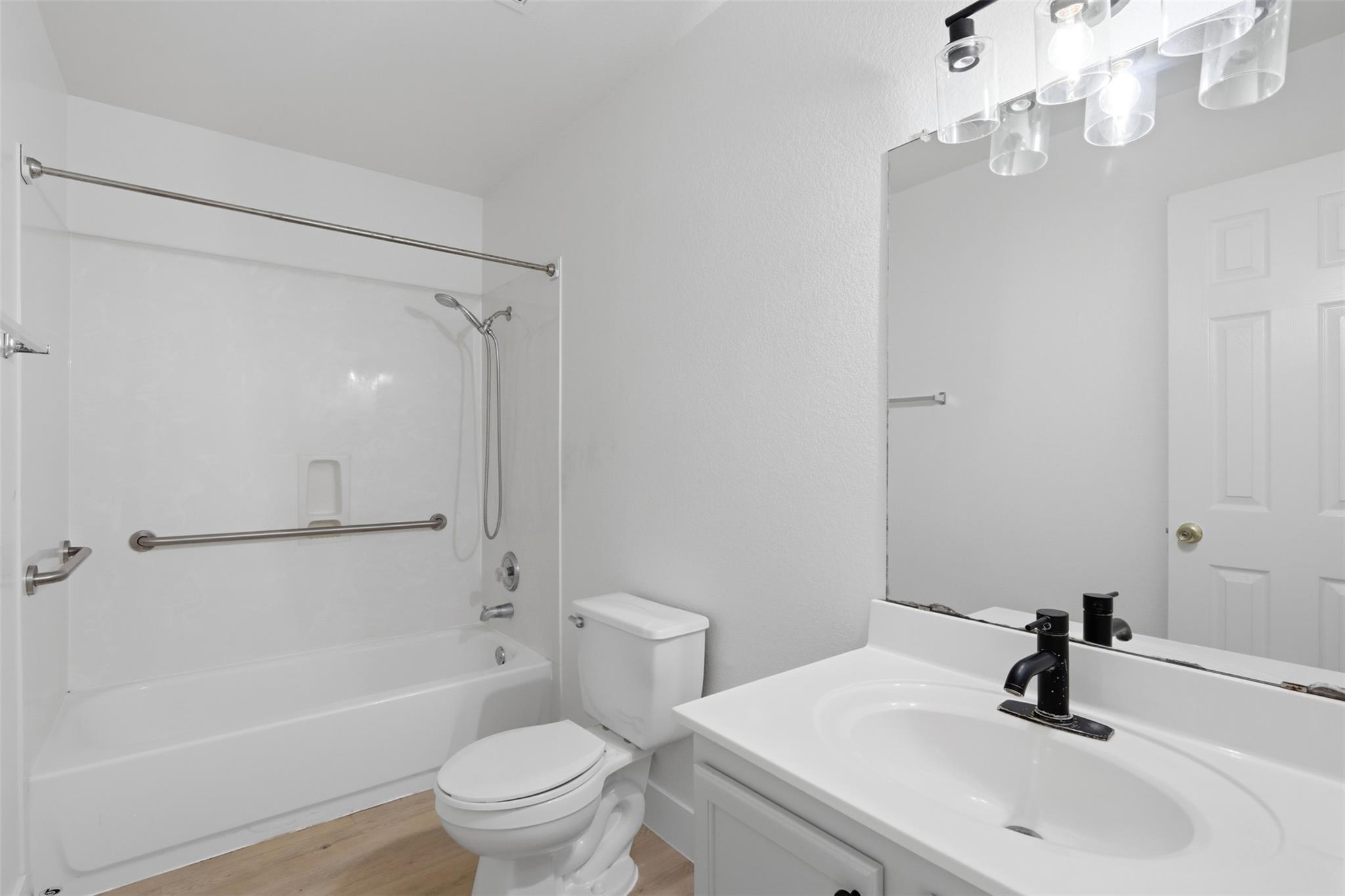 164 Opal Lake Dr, Kyle, TX 78640