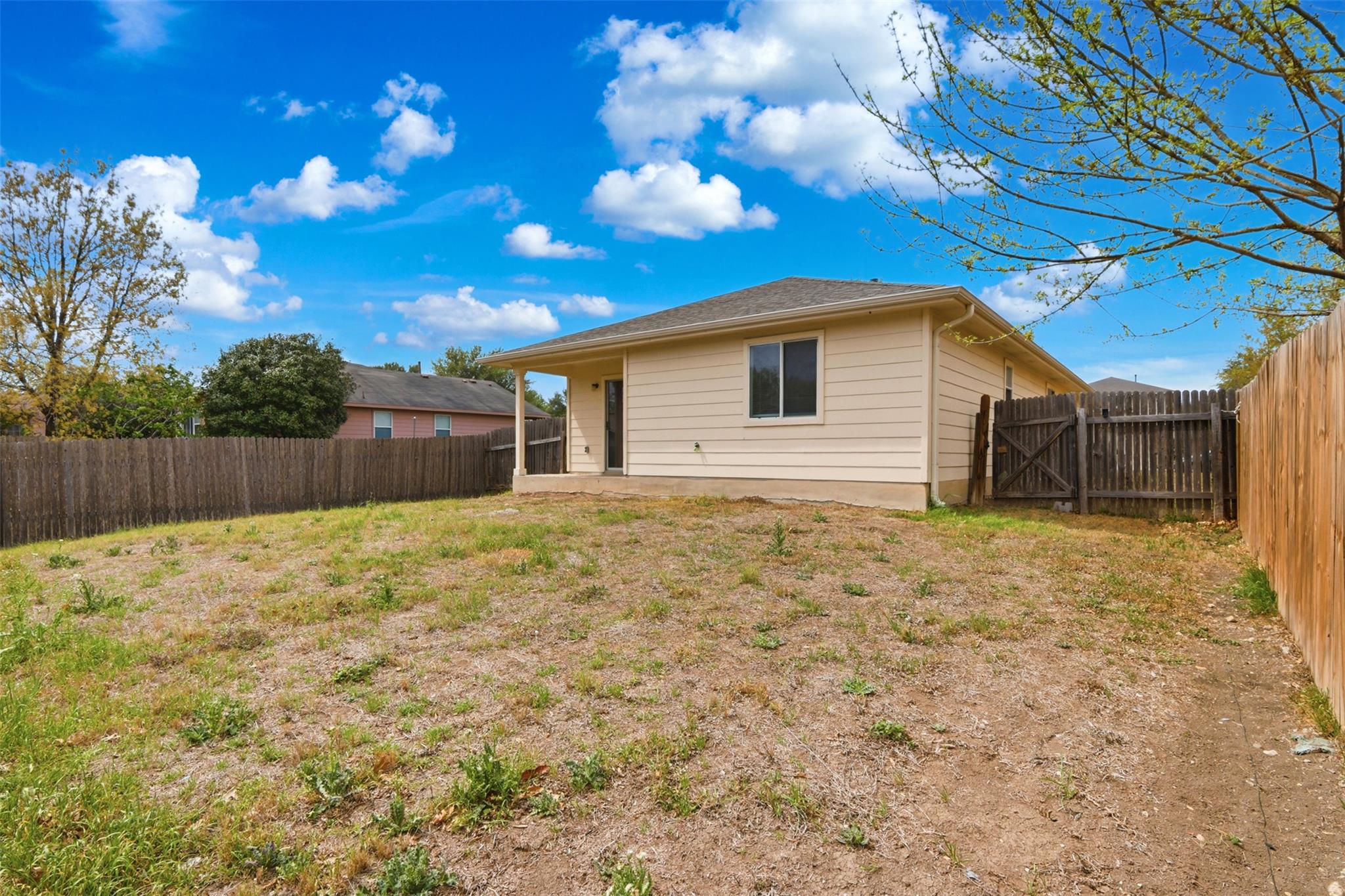 164 Opal Lake Dr, Kyle, TX 78640