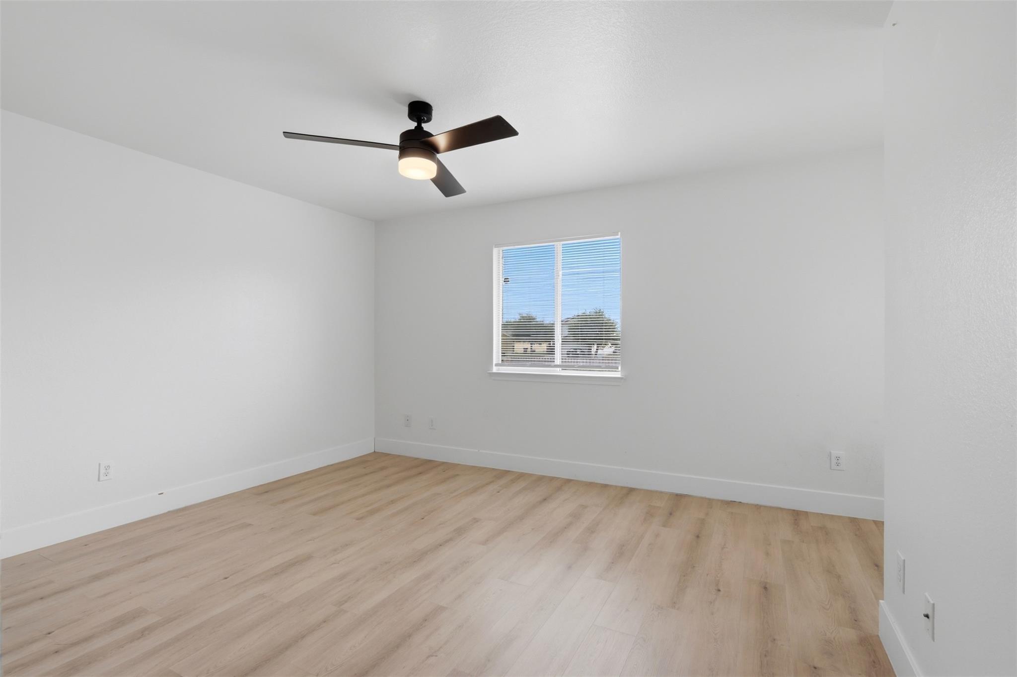 164 Opal Lake Dr, Kyle, TX 78640