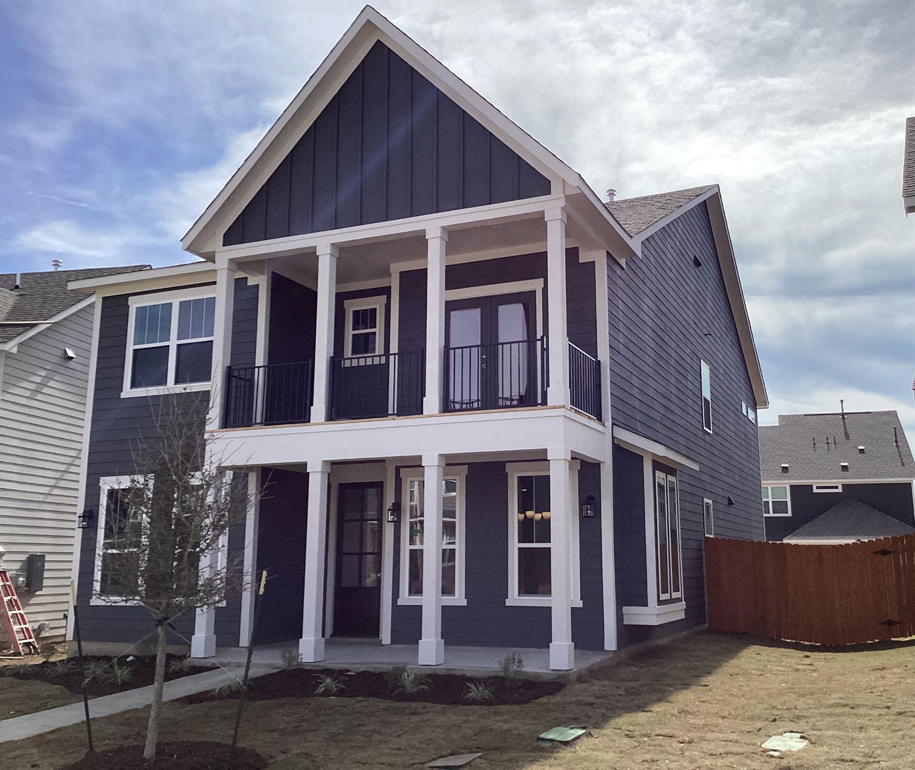 205 Woodrow Ln, Liberty Hill, TX 78642