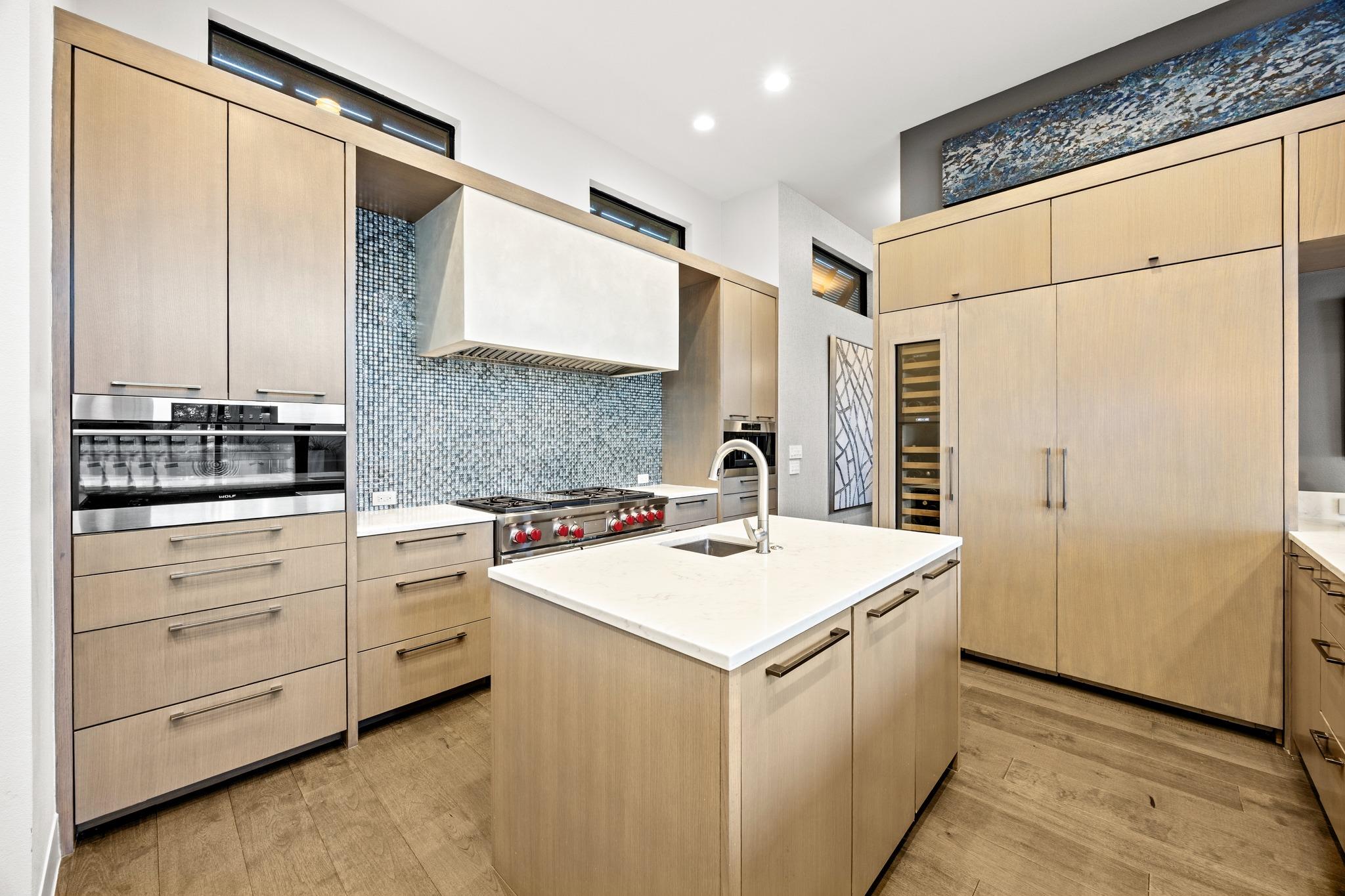 101 Harbor Light Blvd, Horseshoe Bay, TX 78657