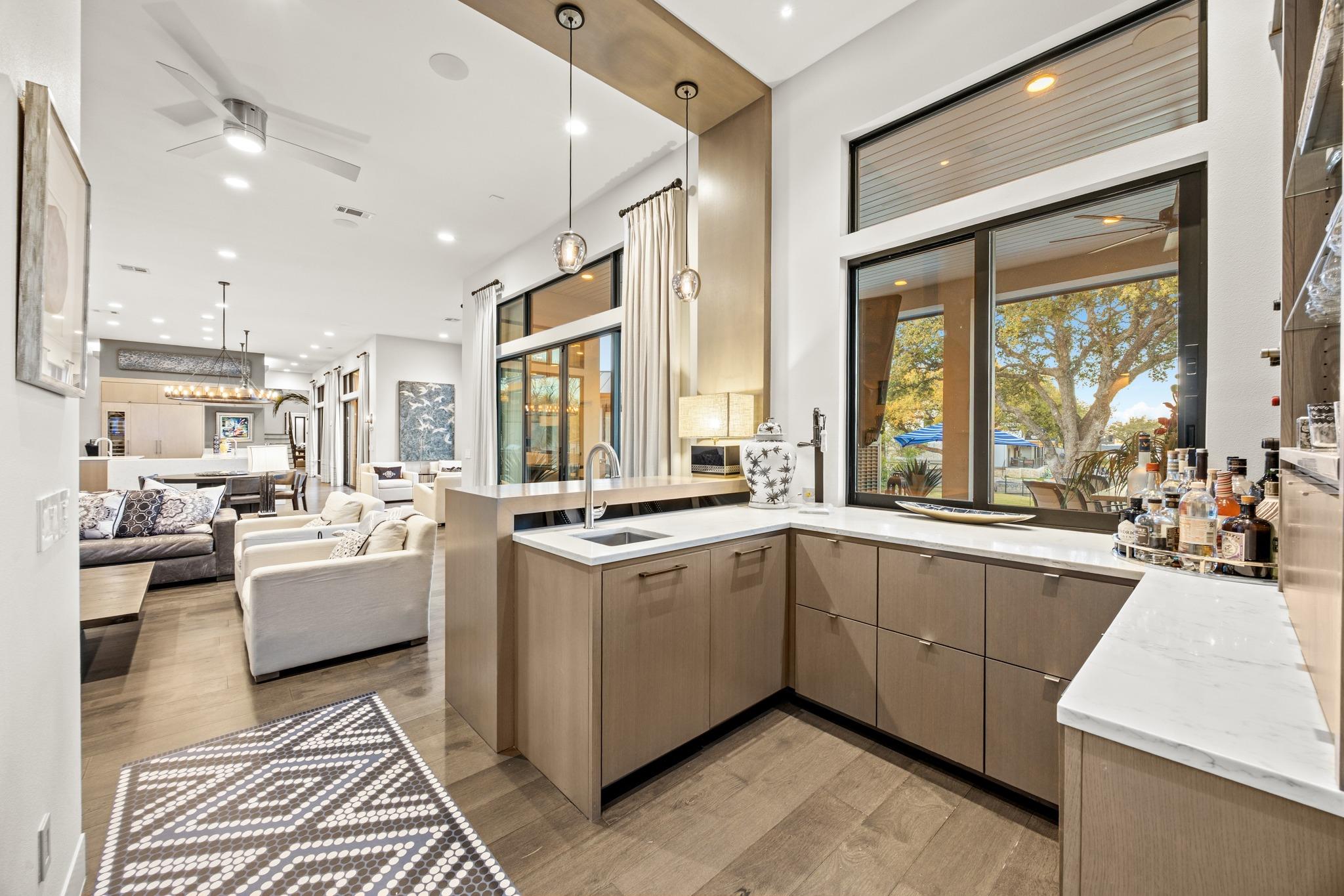 101 Harbor Light Blvd, Horseshoe Bay, TX 78657