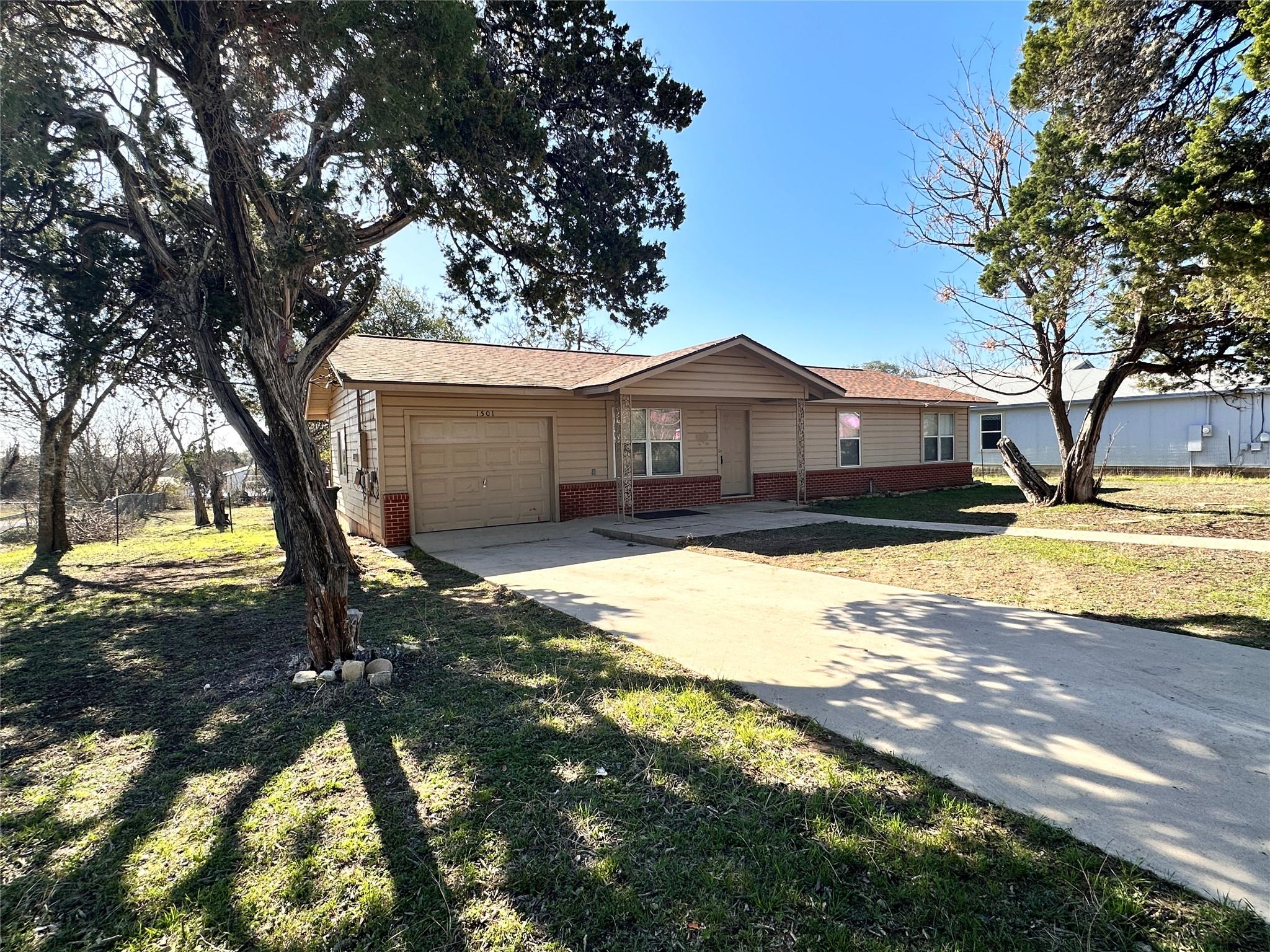 1501 Earle St, San Marcos, TX 78666