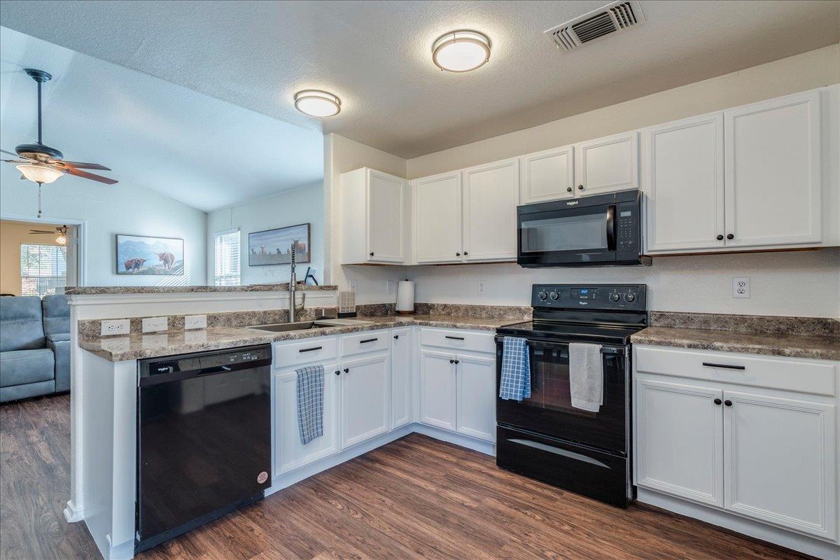 3432 Whisper Blf, Schertz, TX 78108