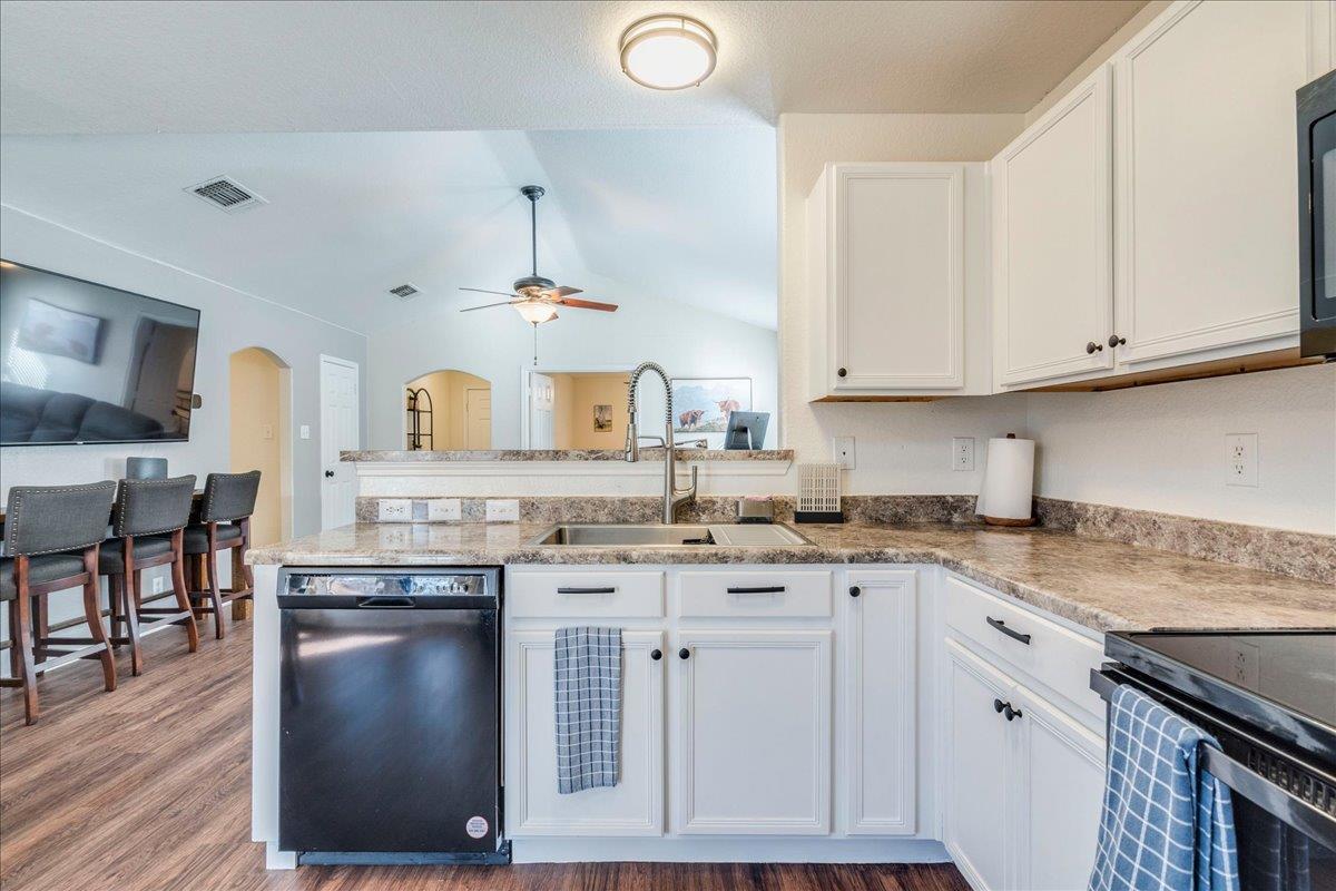 3432 Whisper Blf, Schertz, TX 78108