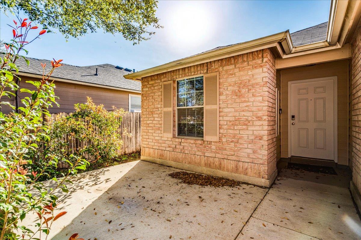 3432 Whisper Blf, Schertz, TX 78108