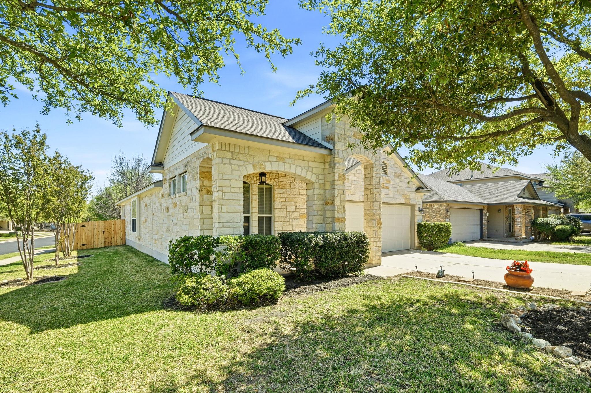 11221 McKinney Spring Dr, Austin, TX 78717