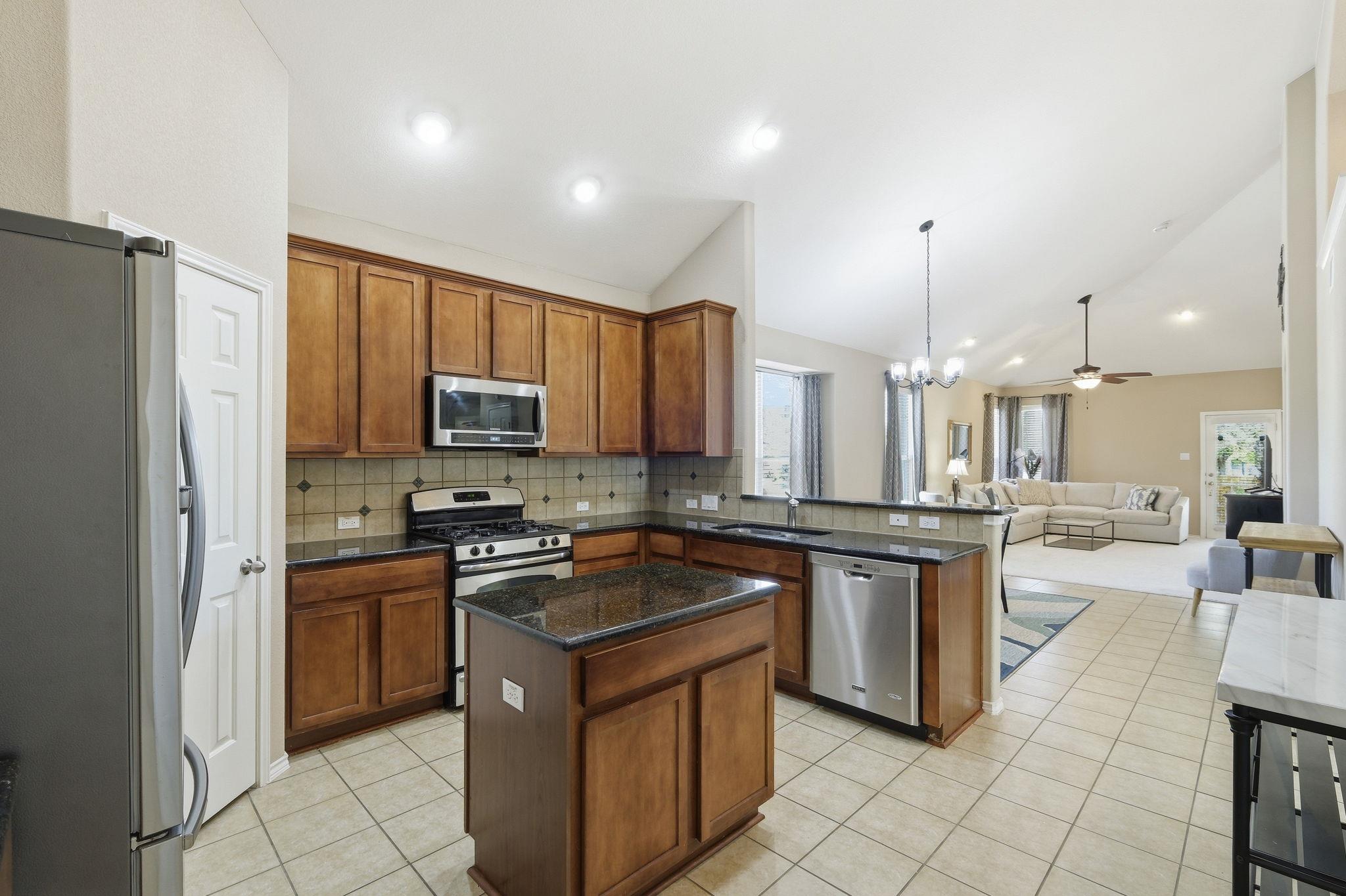 11221 McKinney Spring Dr, Austin, TX 78717