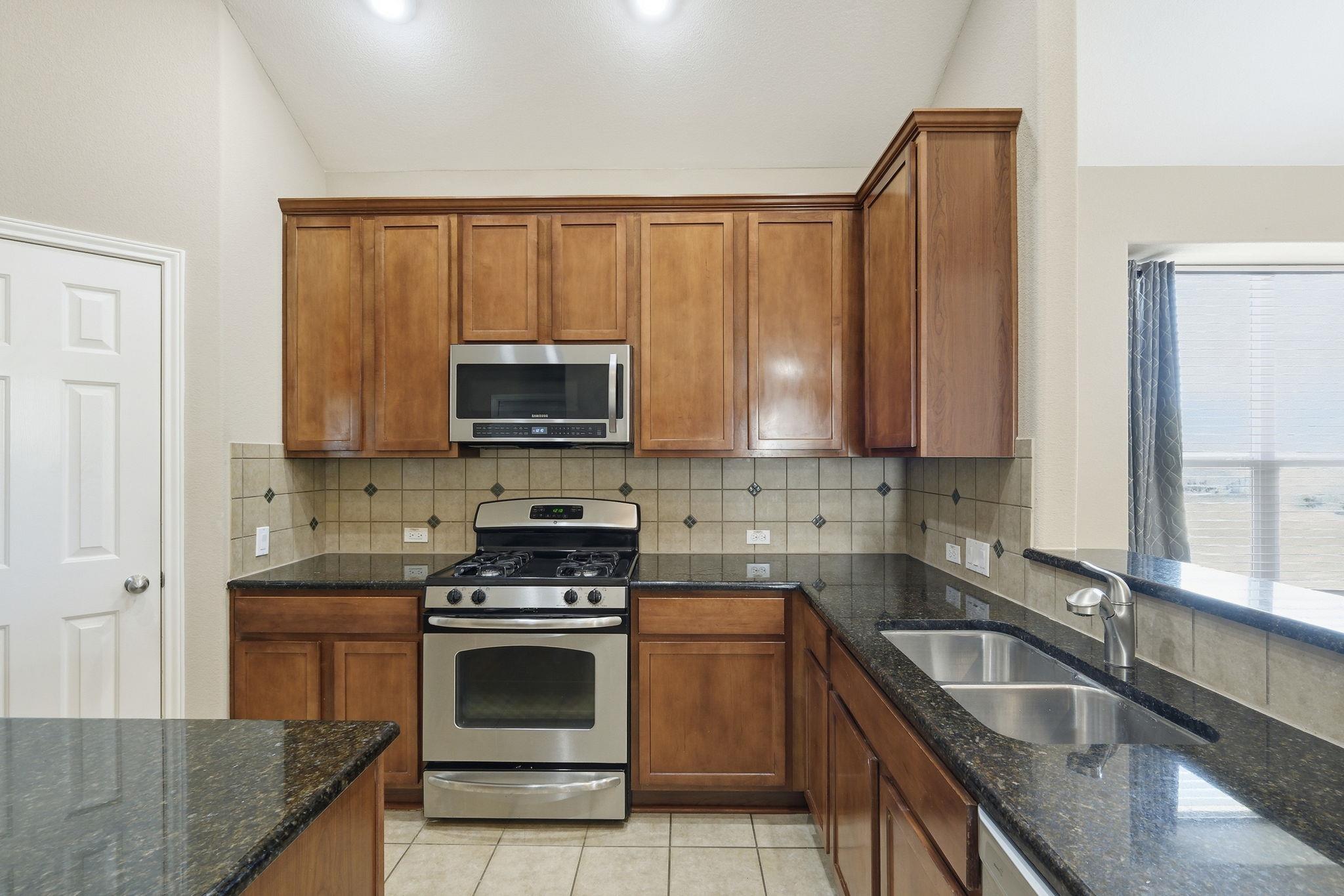 11221 McKinney Spring Dr, Austin, TX 78717