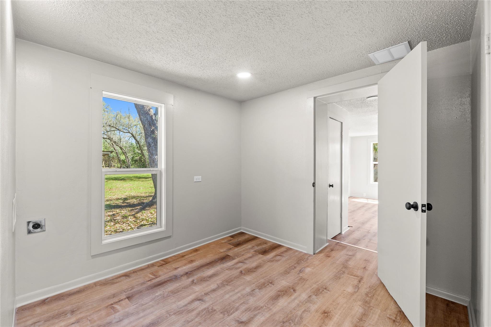 201 County Road 279, Liberty Hill, TX 78642