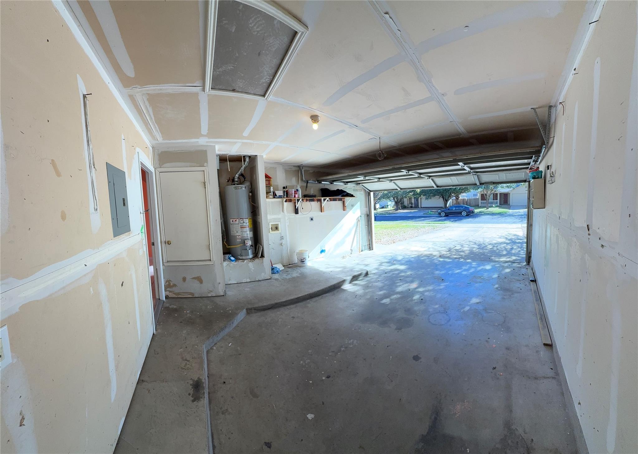 5005 Daymon Ct, Hutto, TX 78634