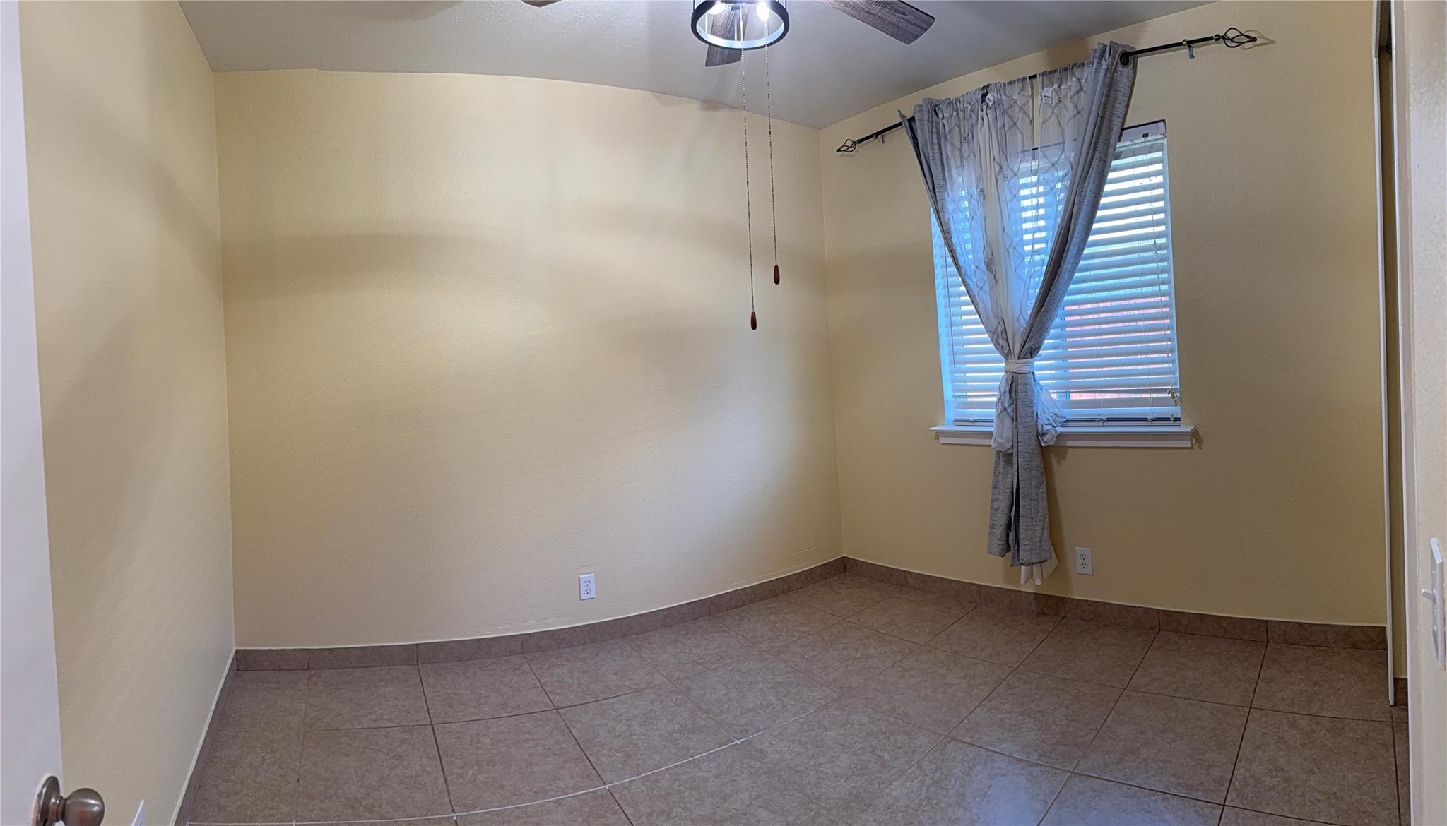 5005 Daymon Ct, Hutto, TX 78634