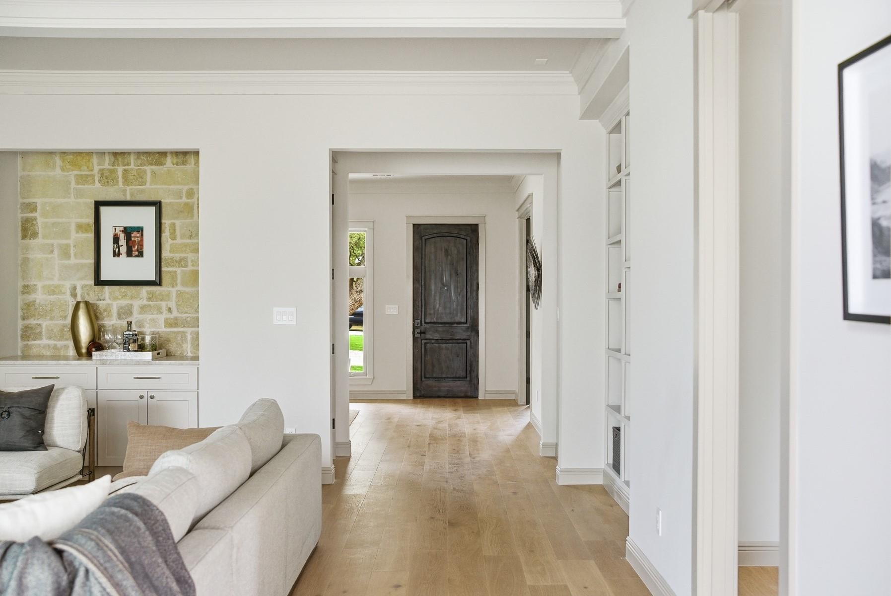 10259 Brangus Rd, Driftwood, TX 78619