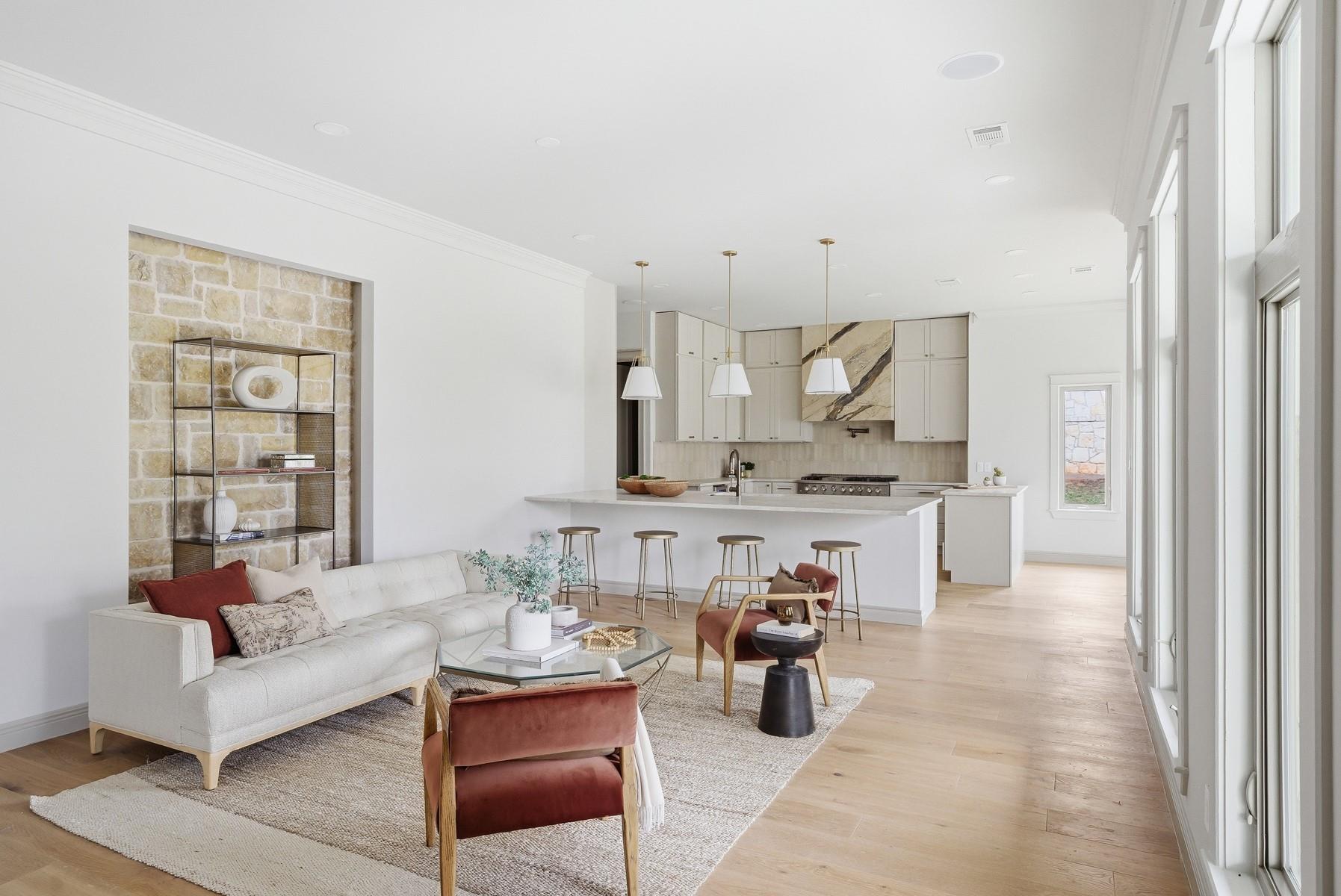 10259 Brangus Rd, Driftwood, TX 78619