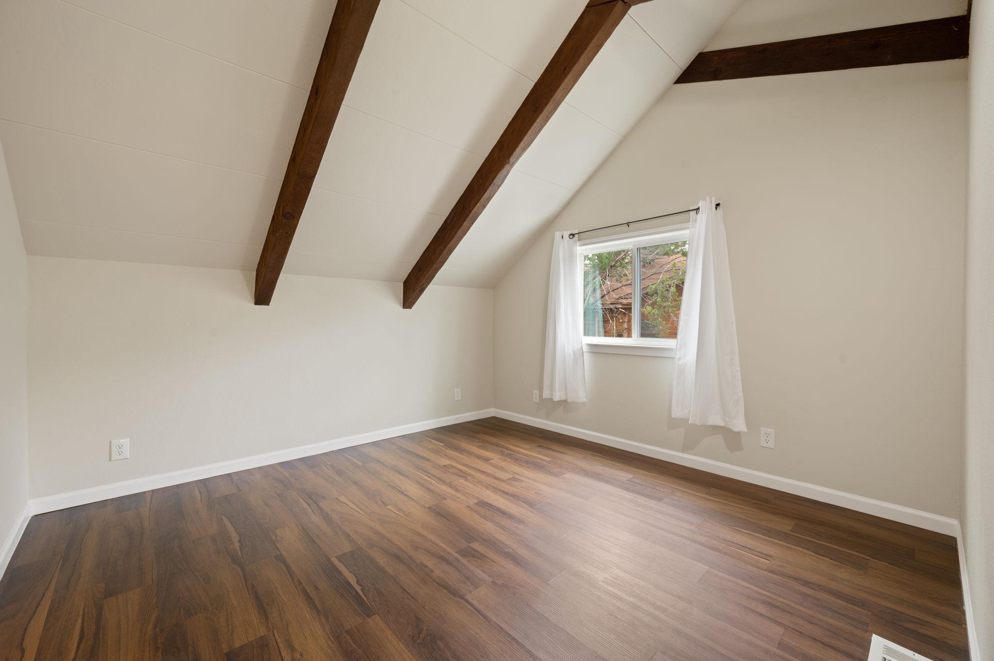 20904 Roundup Trl, Lago Vista, TX 78645