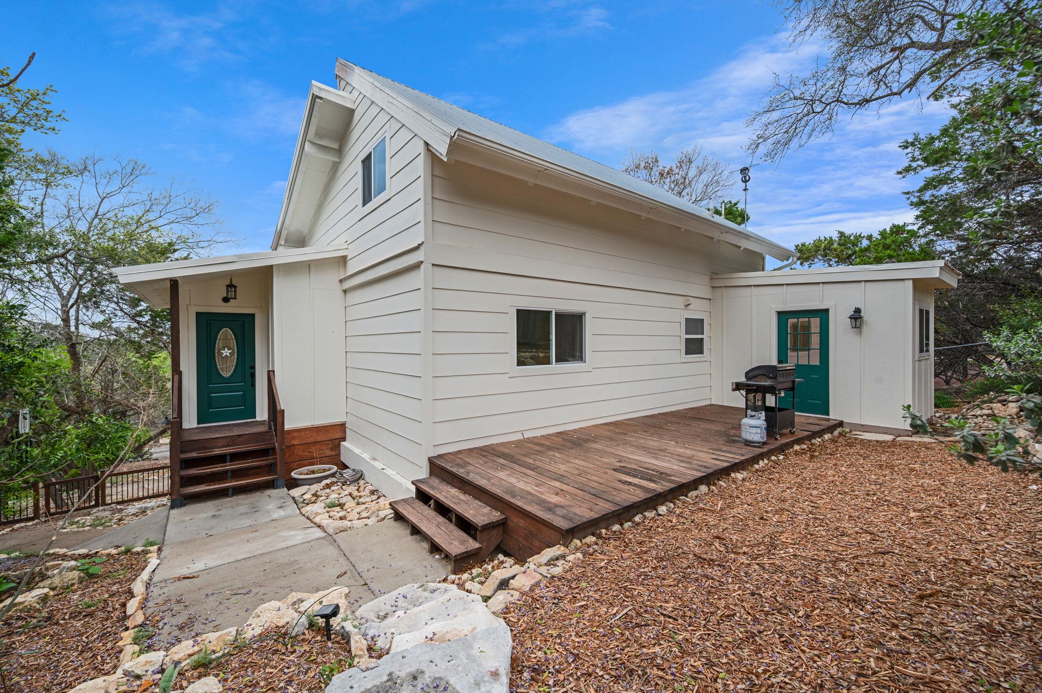 20904 Roundup Trl, Lago Vista, TX 78645