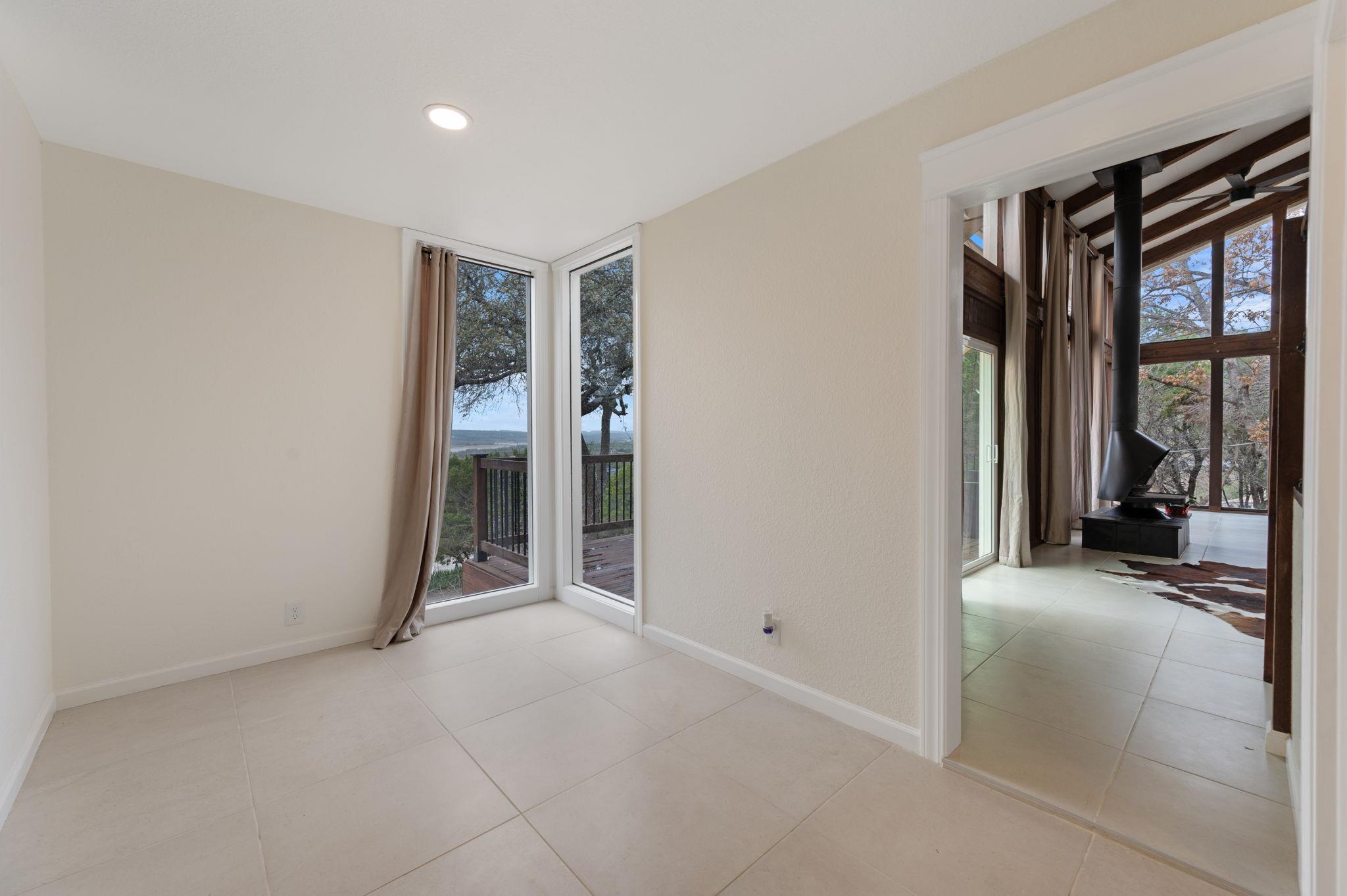 20904 Roundup Trl, Lago Vista, TX 78645