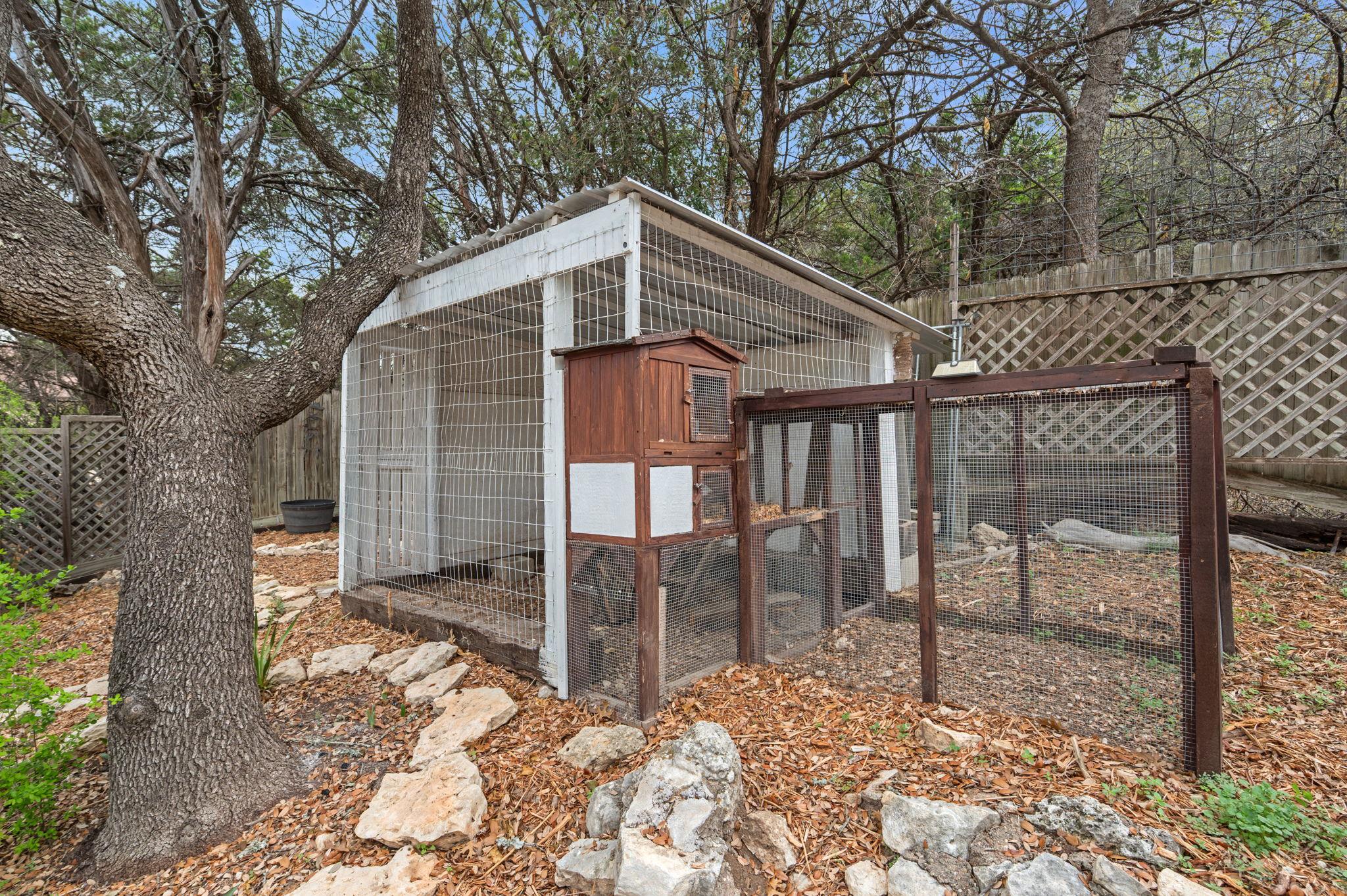 20904 Roundup Trl, Lago Vista, TX 78645