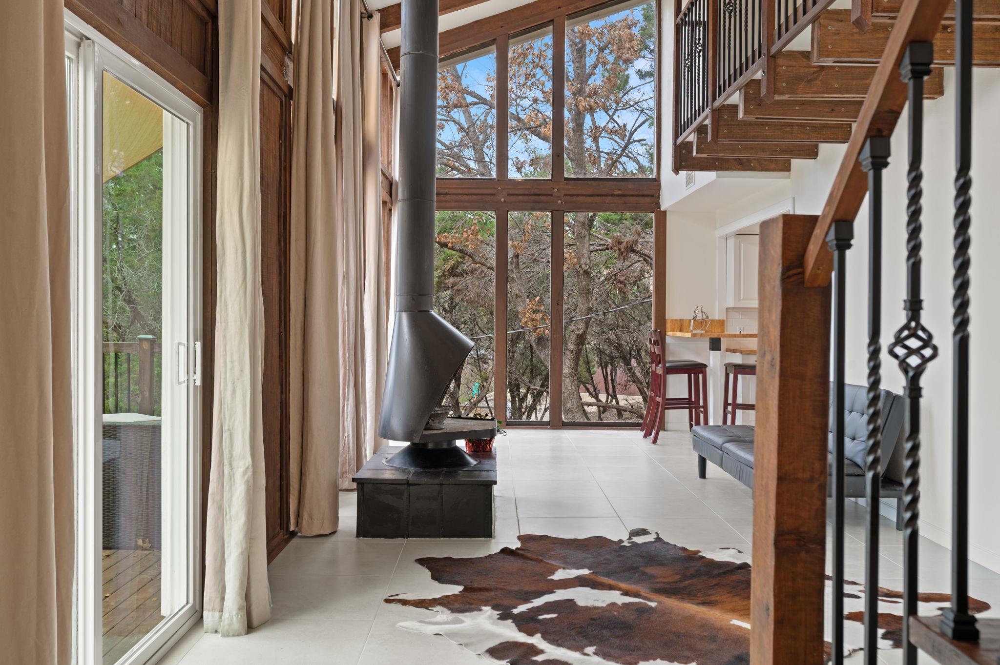 20904 Roundup Trl, Lago Vista, TX 78645