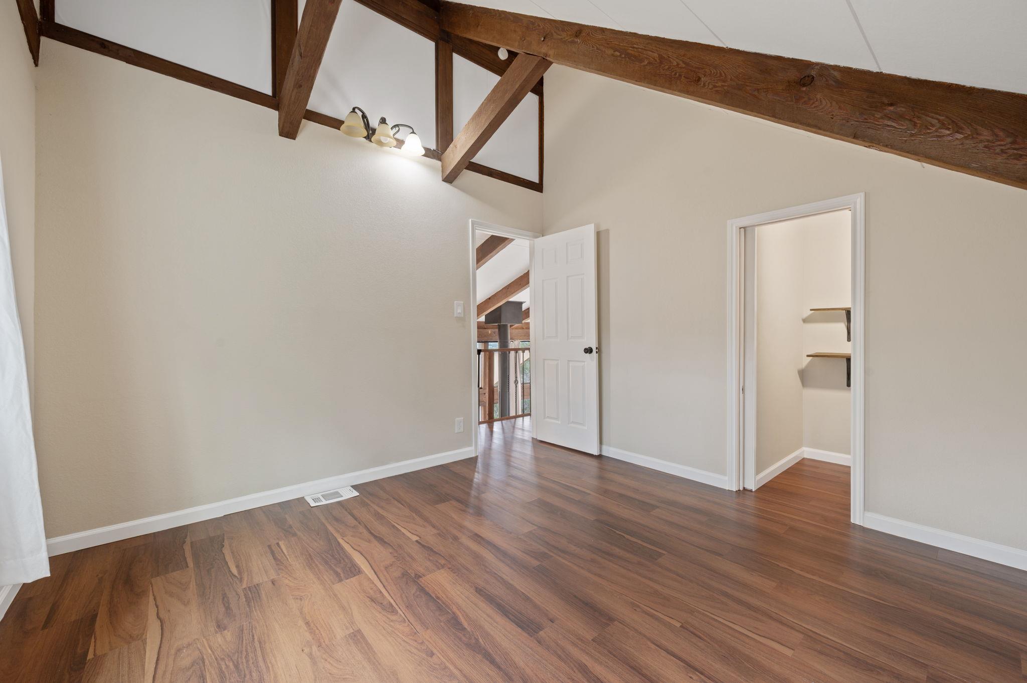 20904 Roundup Trl, Lago Vista, TX 78645