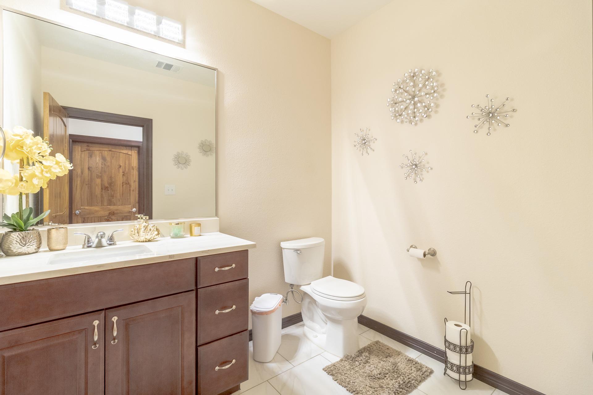 319 Lonesome Dove Dr, Cedar Creek, TX 78612