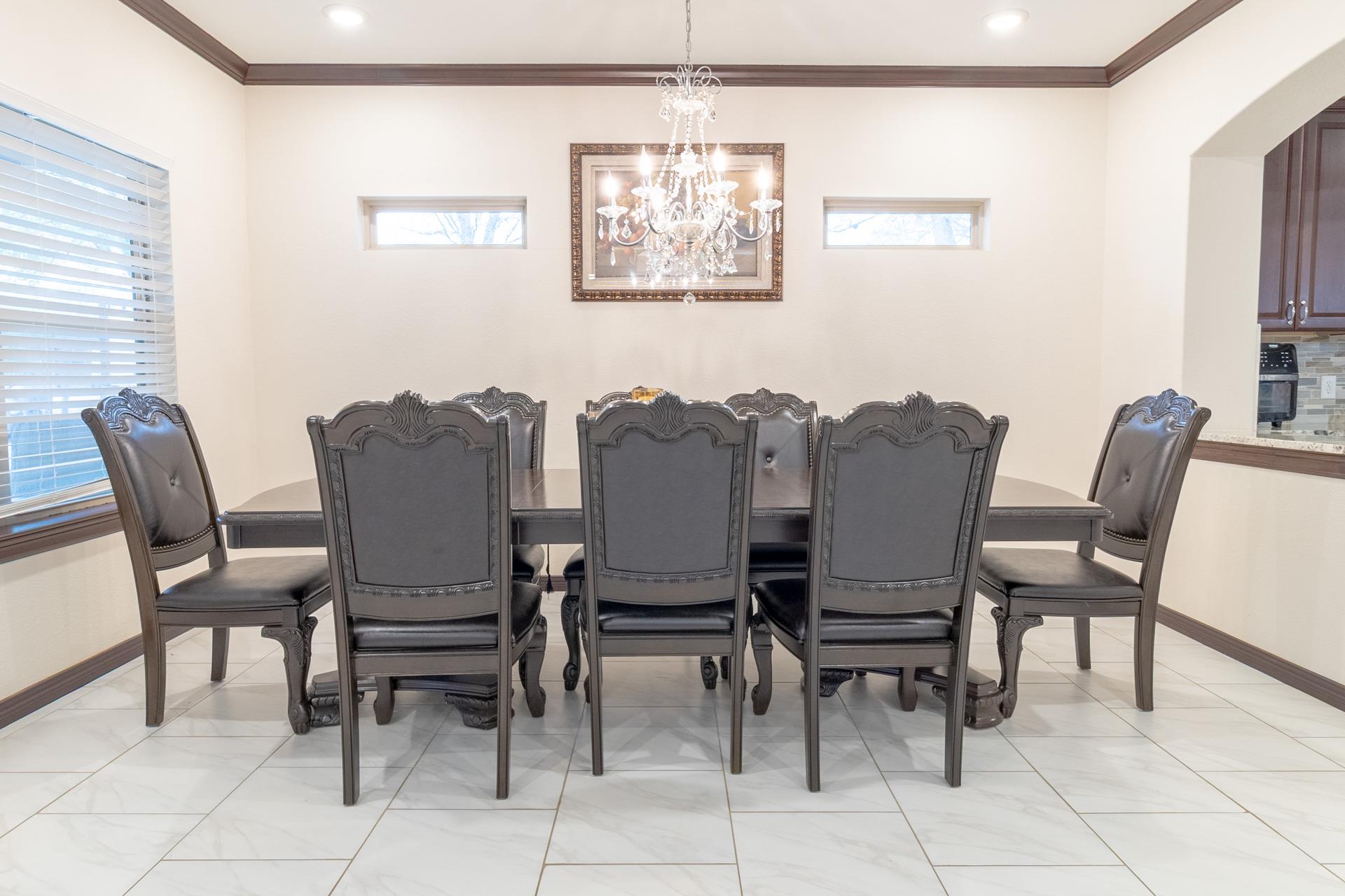 319 Lonesome Dove Dr, Cedar Creek, TX 78612