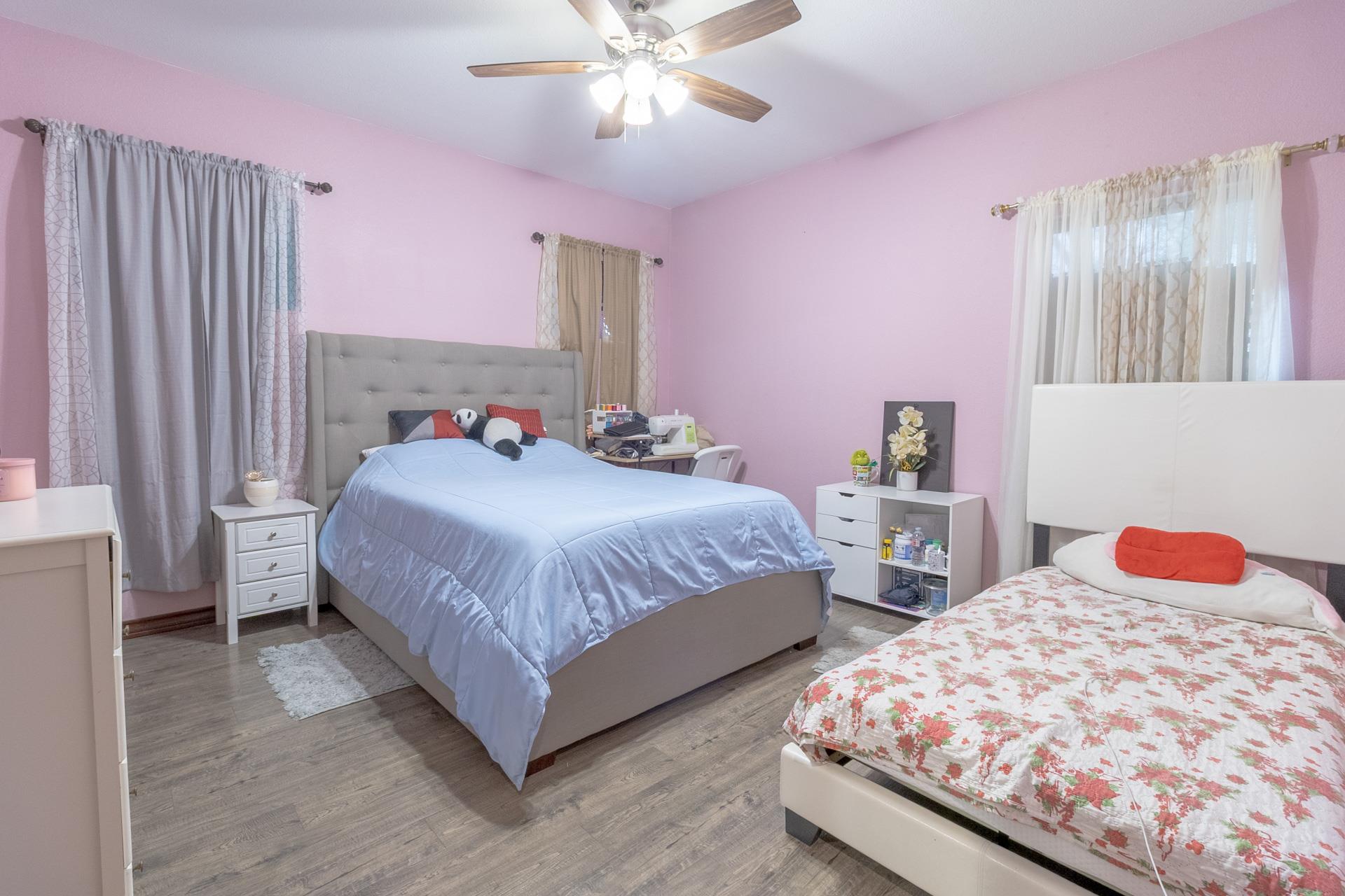 319 Lonesome Dove Dr, Cedar Creek, TX 78612