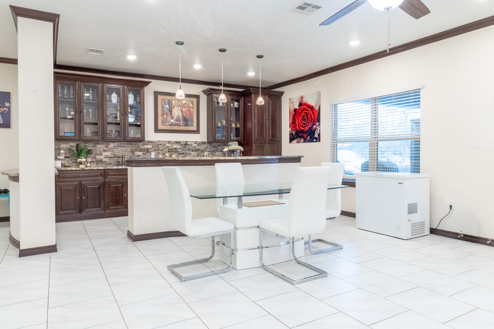 319 Lonesome Dove Dr, Cedar Creek, TX 78612