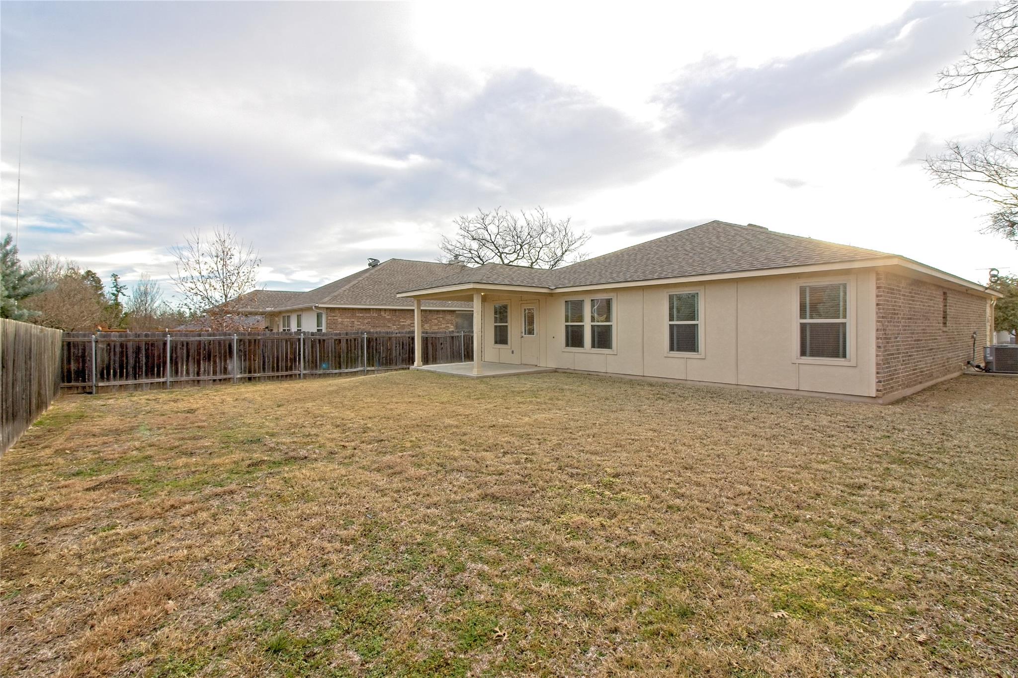 713 Hedgewood Dr, Georgetown, TX 78628