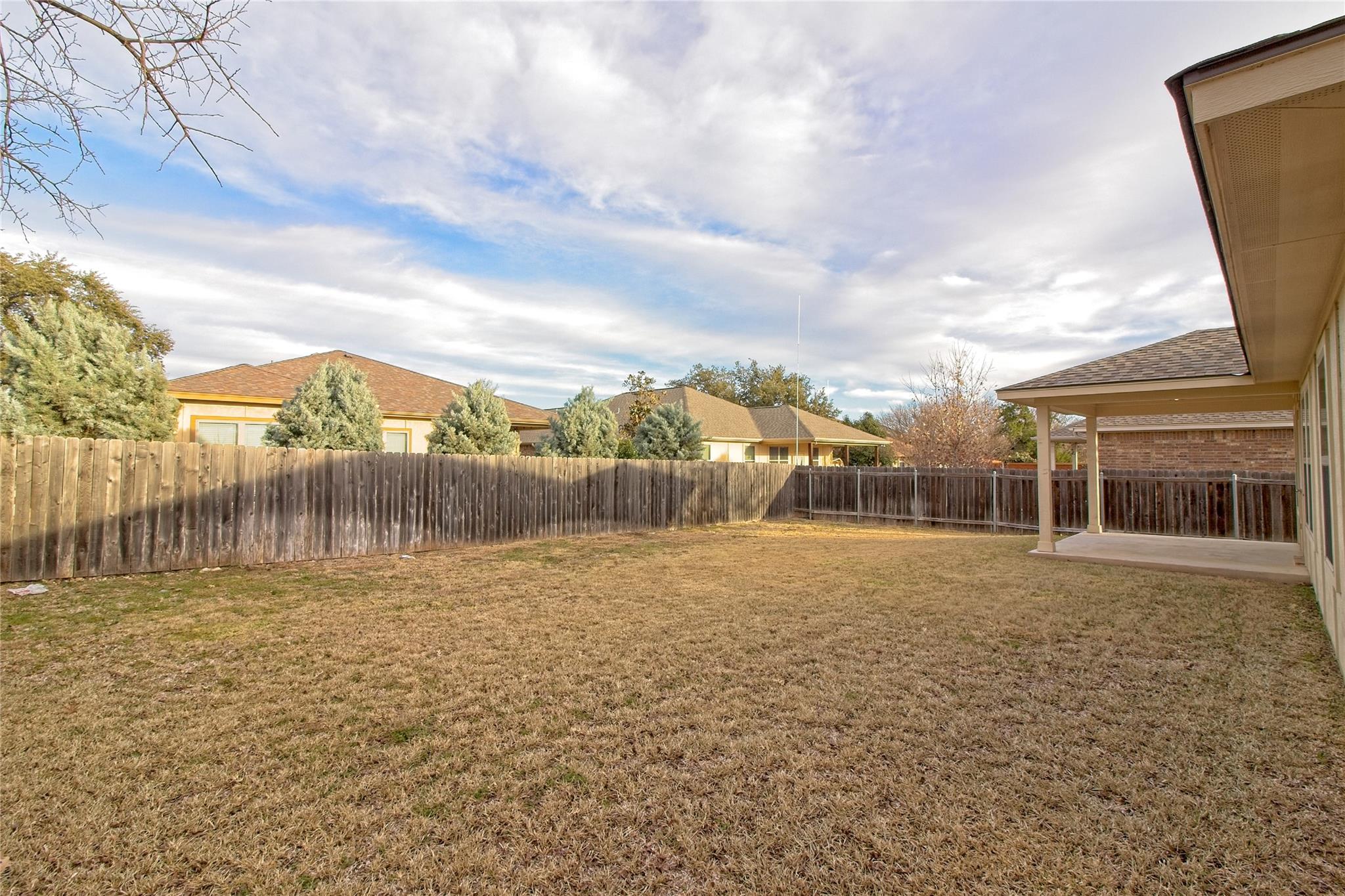 713 Hedgewood Dr, Georgetown, TX 78628