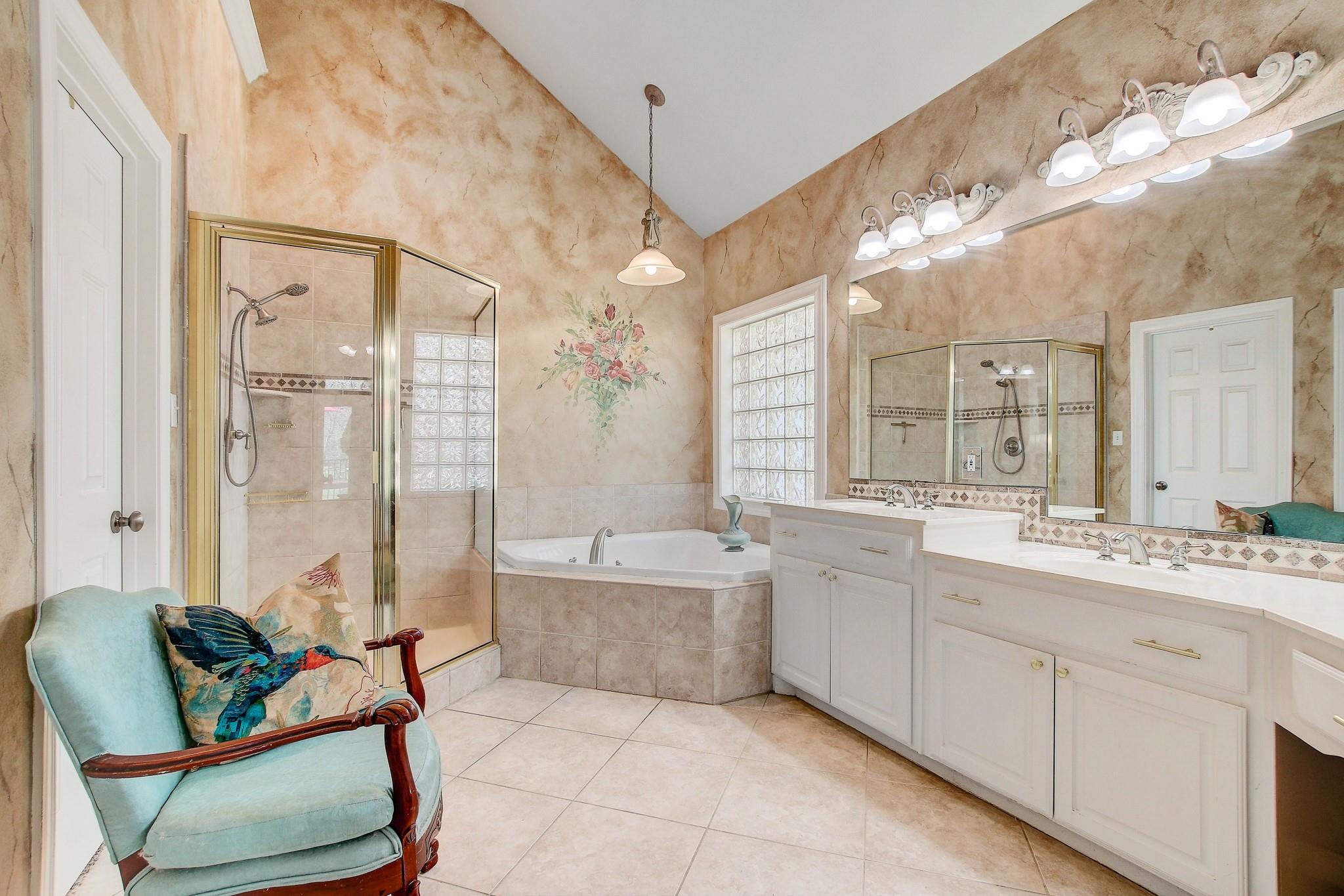 200 Carriage House Rd, Salado, TX 76571