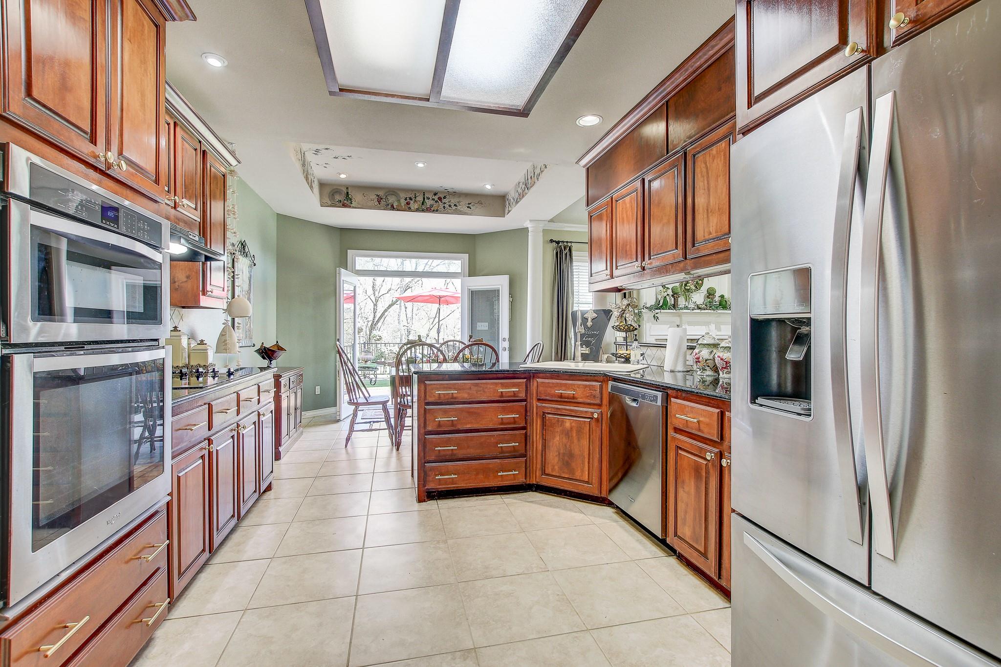 200 Carriage House Rd, Salado, TX 76571