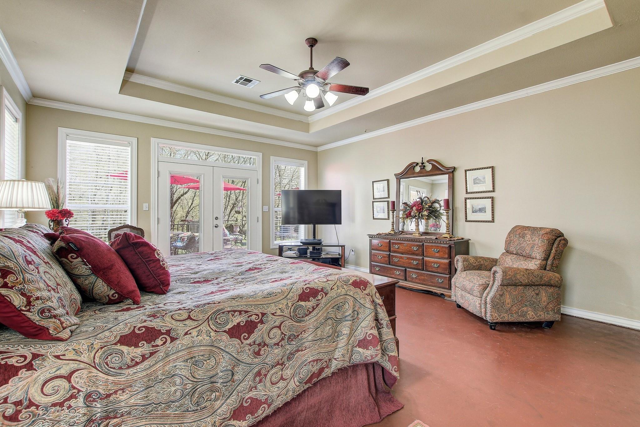 200 Carriage House Rd, Salado, TX 76571