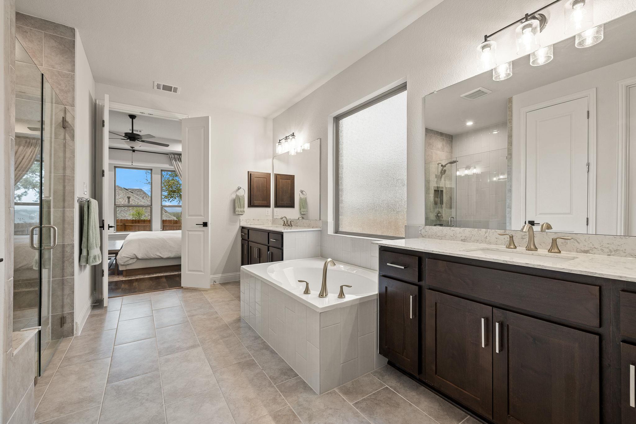 22313 Hidden Sage Cir, Lago Vista, TX 78645