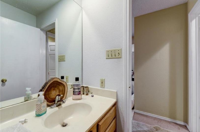 2409 Leon St # 102, Austin, TX 78705